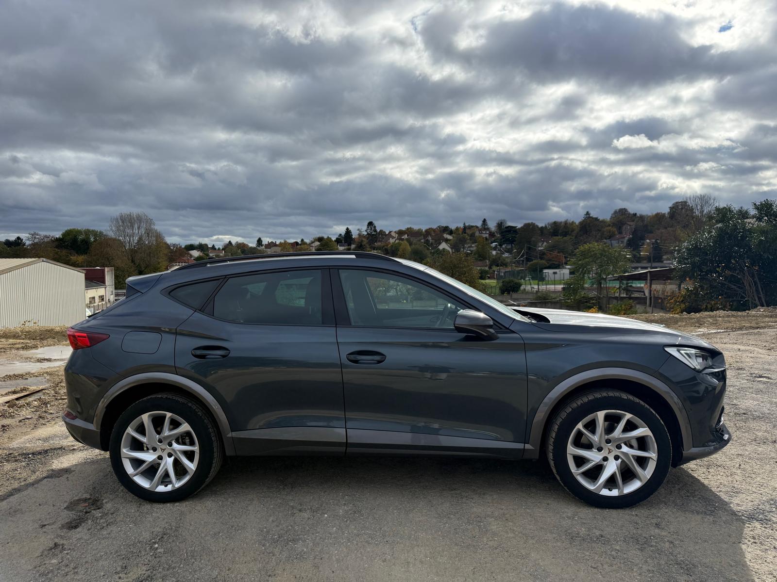 Achat CUPRA FORMENTOR 1.5 TSI 150 CH DSG7 07/04/2023 en France pour importation en Algérie (Occasion). Spécialiste Export -3 ans, CCR, Mujahid chez DJ CAR. Réf 5q77q0k