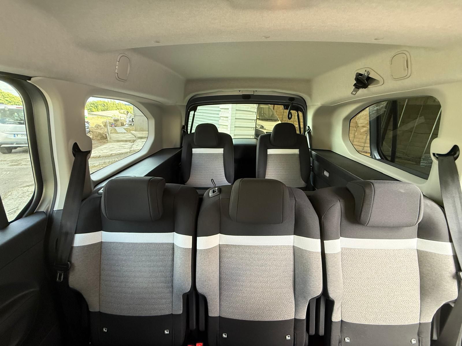 Achat CITROEN BERLINGO PLUS 7 PLACES NEW 1.6 HDI 92 CH 2026 en France pour importation en Algérie (Neuf). Spécialiste Export -3 ans, CCR, Mujahid chez DJ CAR. Réf 455qr5me