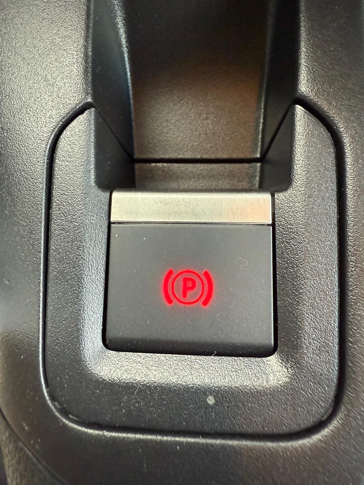 Achat CITROEN BERLINGO PLUS 7 PLACES NEW 1.6 HDI 92 CH 2026 en France pour importation en Algérie (Neuf). Spécialiste Export -3 ans, CCR, Mujahid chez DJ CAR. Réf 455qr5me