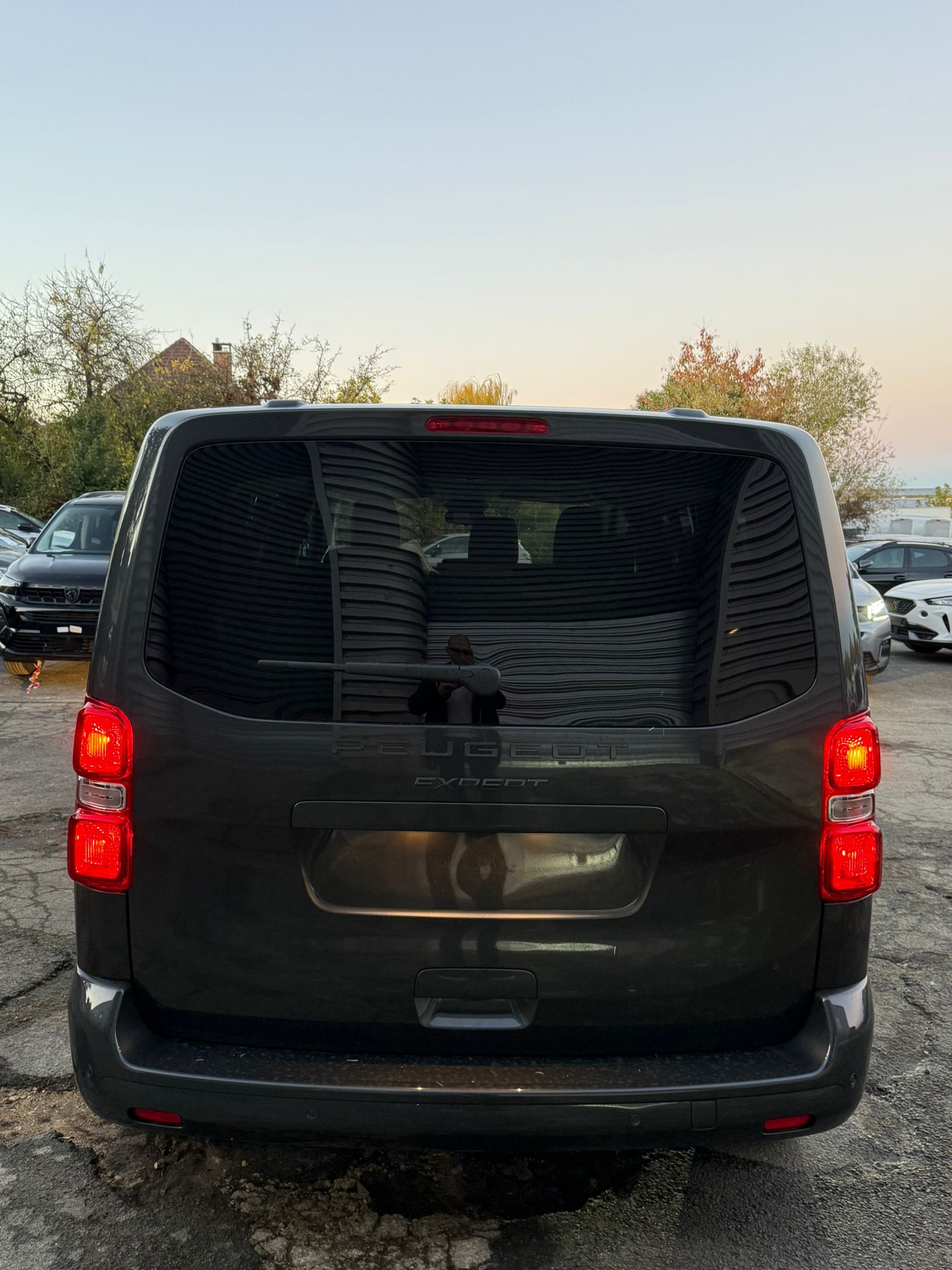 Achat PEUGEOT TRAVELLER COMBI 2.0 HDI 150 CH 9 Places 2026 en France pour importation en Algérie (Neuf). Spécialiste Export -3 ans, CCR, Mujahid chez DJ CAR. Réf z9lxcml