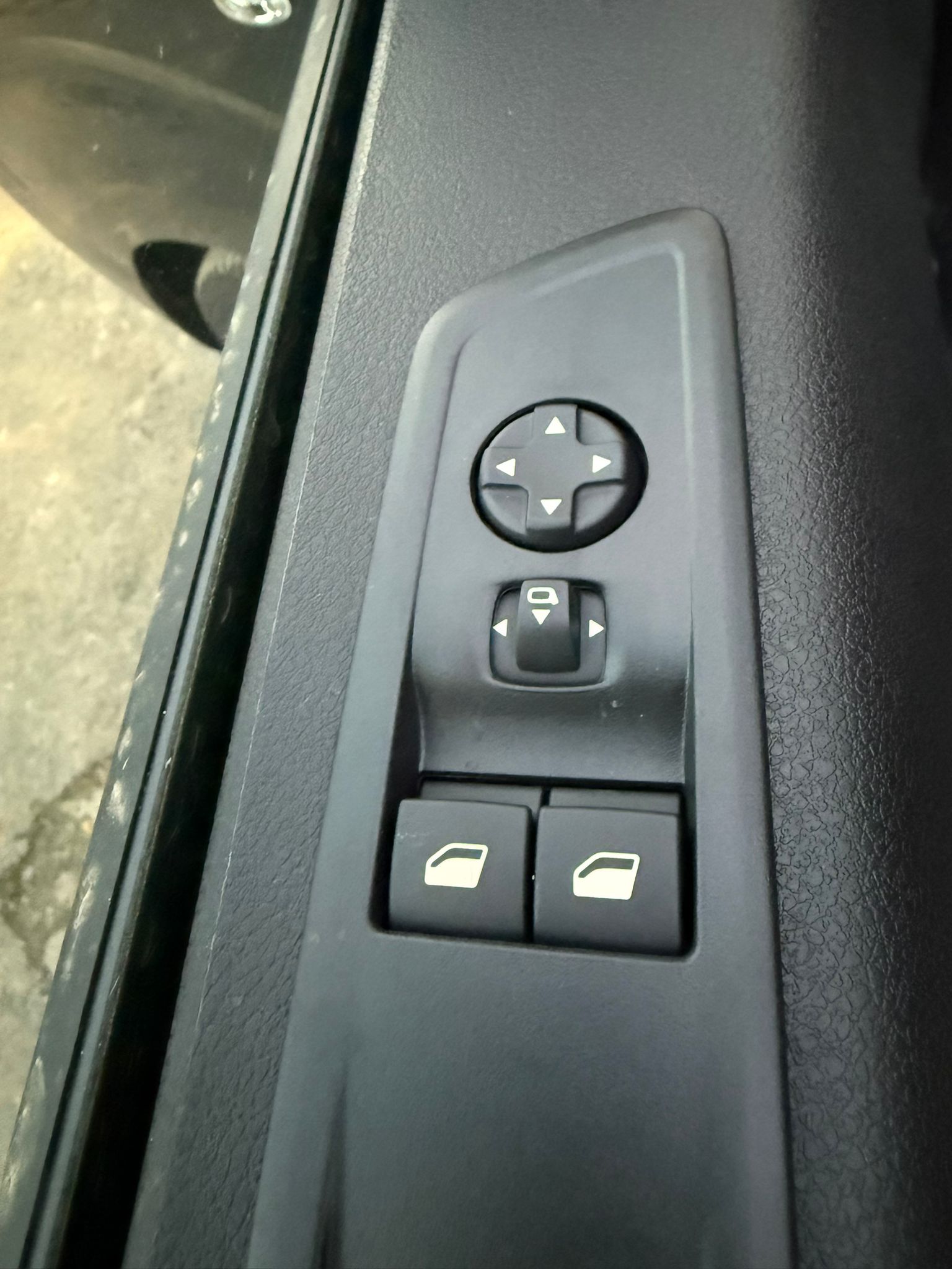 Achat PEUGEOT TRAVELLER COMBI 2.0 HDI 150 CH 9 Places 2026 en France pour importation en Algérie (Neuf). Spécialiste Export -3 ans, CCR, Mujahid chez DJ CAR. Réf z9lxcml