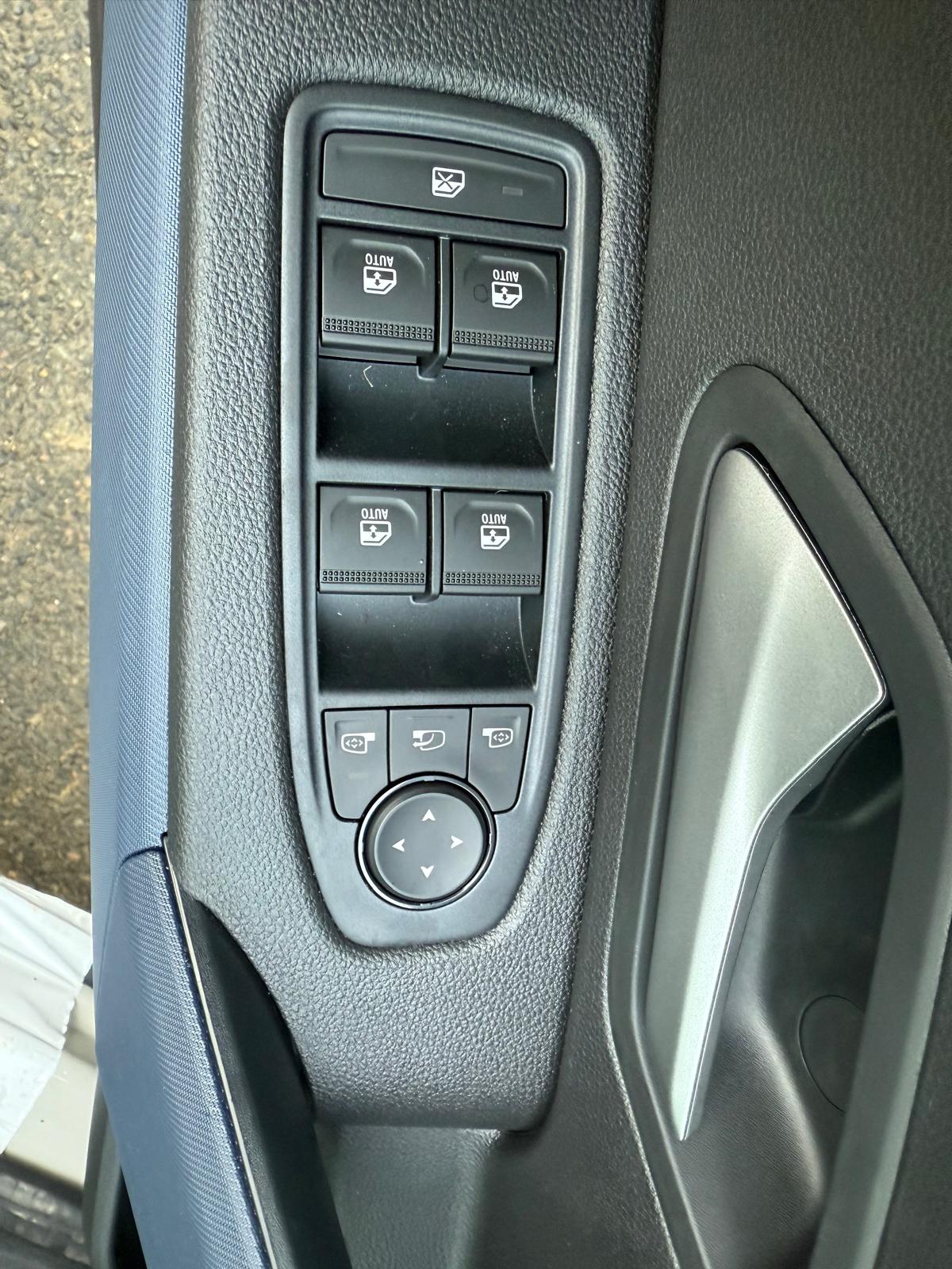 Achat DACIA DUSTER NEW JOURNEY 1.3 TCE 150 CH 2026 en France pour importation en Algérie (Neuf). Spécialiste Export -3 ans, CCR, Mujahid chez DJ CAR. Réf 1cjwsnvs