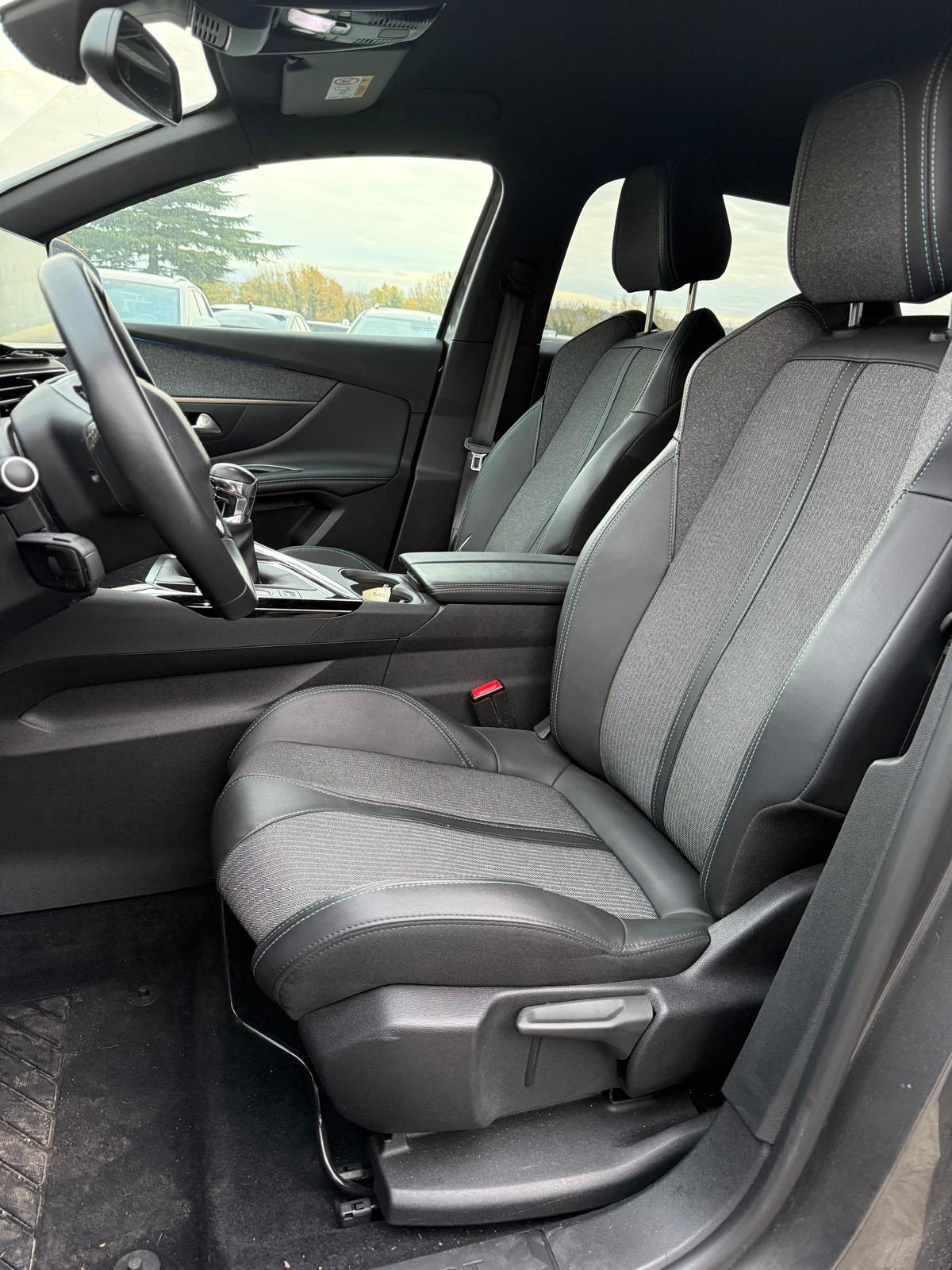 Achat PEUGEOT 3008 ALLURE PACK 1.2 PURETECH 130 CH 2026 en France pour importation en Algérie (Neuf). Spécialiste Export -3 ans, CCR, Mujahid chez DJ CAR. Réf wk1lxtt