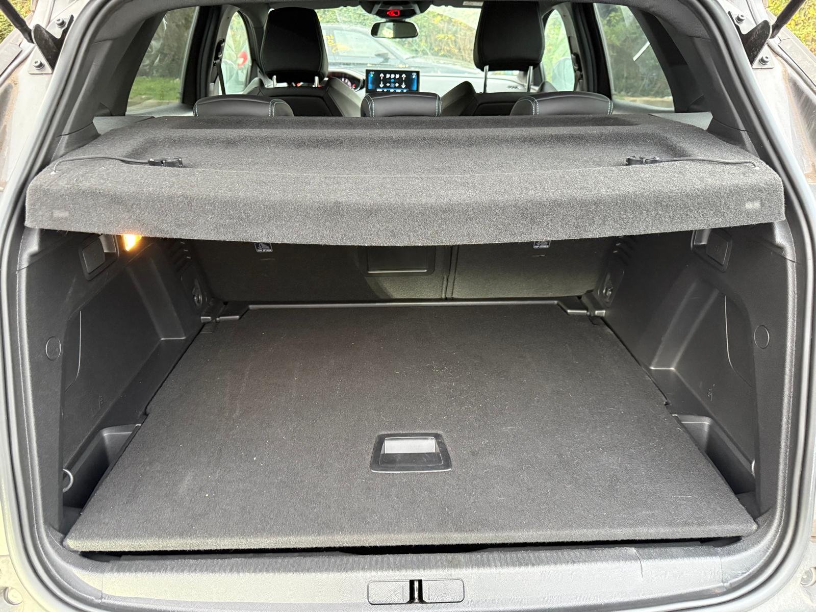 Achat PEUGEOT 3008 ALLURE PACK 1.2 PURETECH 130 CH 2026 en France pour importation en Algérie (Neuf). Spécialiste Export -3 ans, CCR, Mujahid chez DJ CAR. Réf wk1lxtt