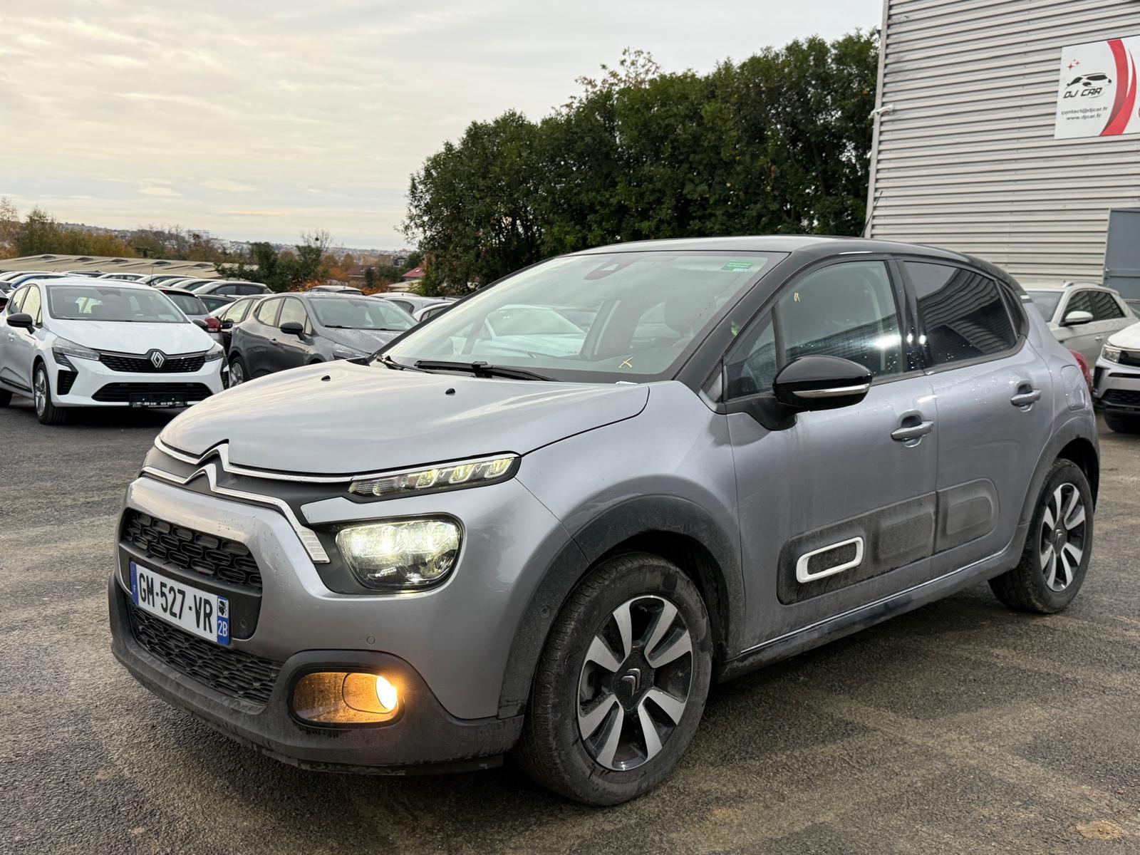 Achat CITROEN C3 SHINE 1.2 PURETECH 83 CH BVM5 2023 en France pour importation en Algérie (Occasion). Spécialiste Export -3 ans, CCR, Mujahid chez DJ CAR. Réf t9nf5el6w