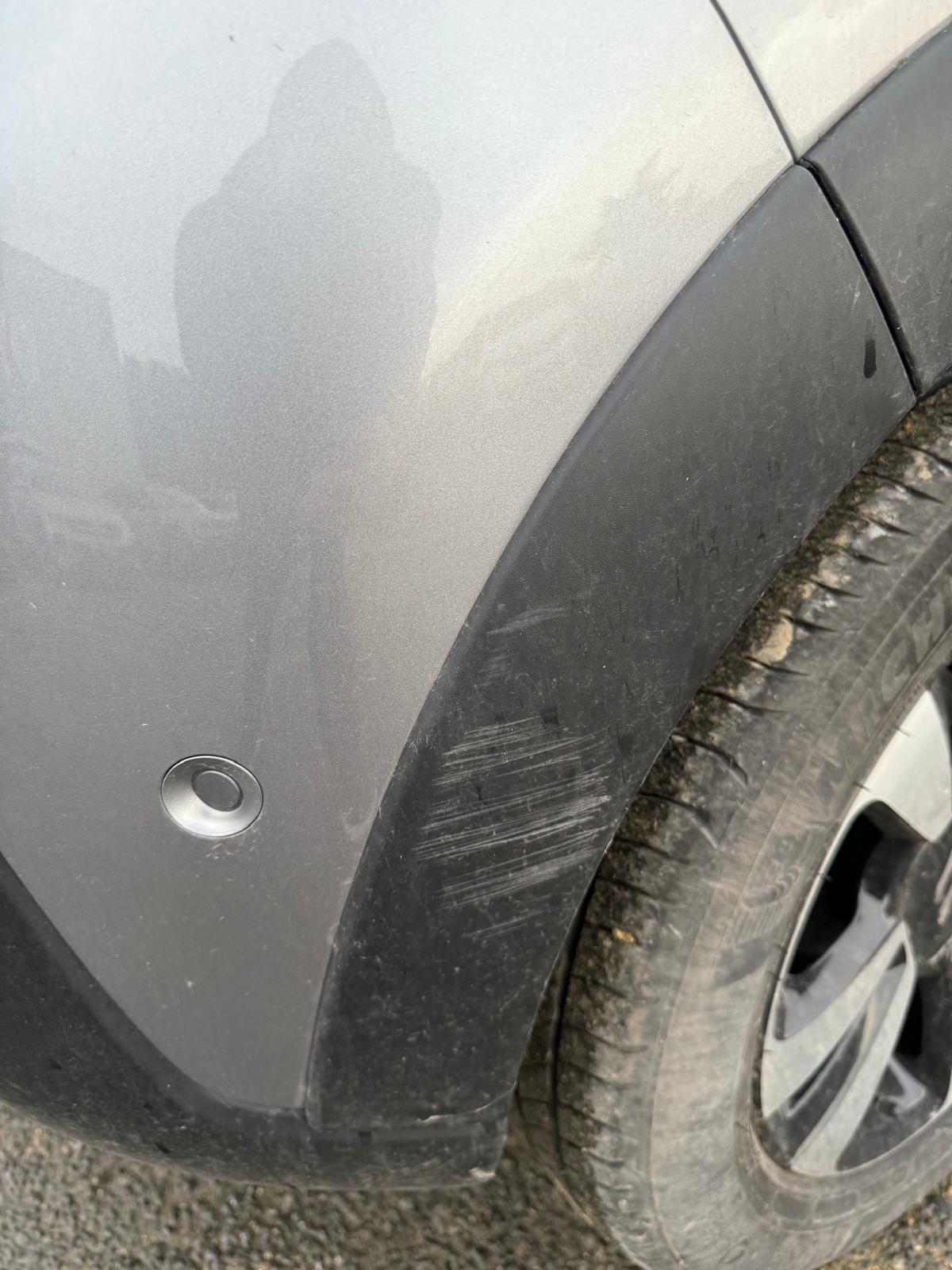 Achat CITROEN C3 SHINE 1.2 PURETECH 83 CH BVM5 2023 en France pour importation en Algérie (Occasion). Spécialiste Export -3 ans, CCR, Mujahid chez DJ CAR. Réf t9nf5el6w