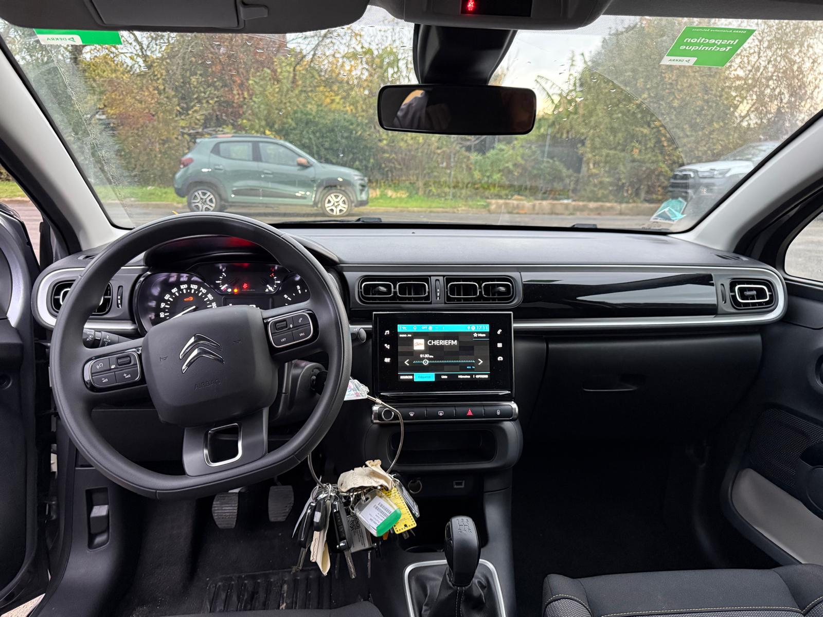 Achat CITROEN C3 SHINE 1.2 PURETECH 83 CH BVM5 2023 en France pour importation en Algérie (Occasion). Spécialiste Export -3 ans, CCR, Mujahid chez DJ CAR. Réf t9nf5el6w