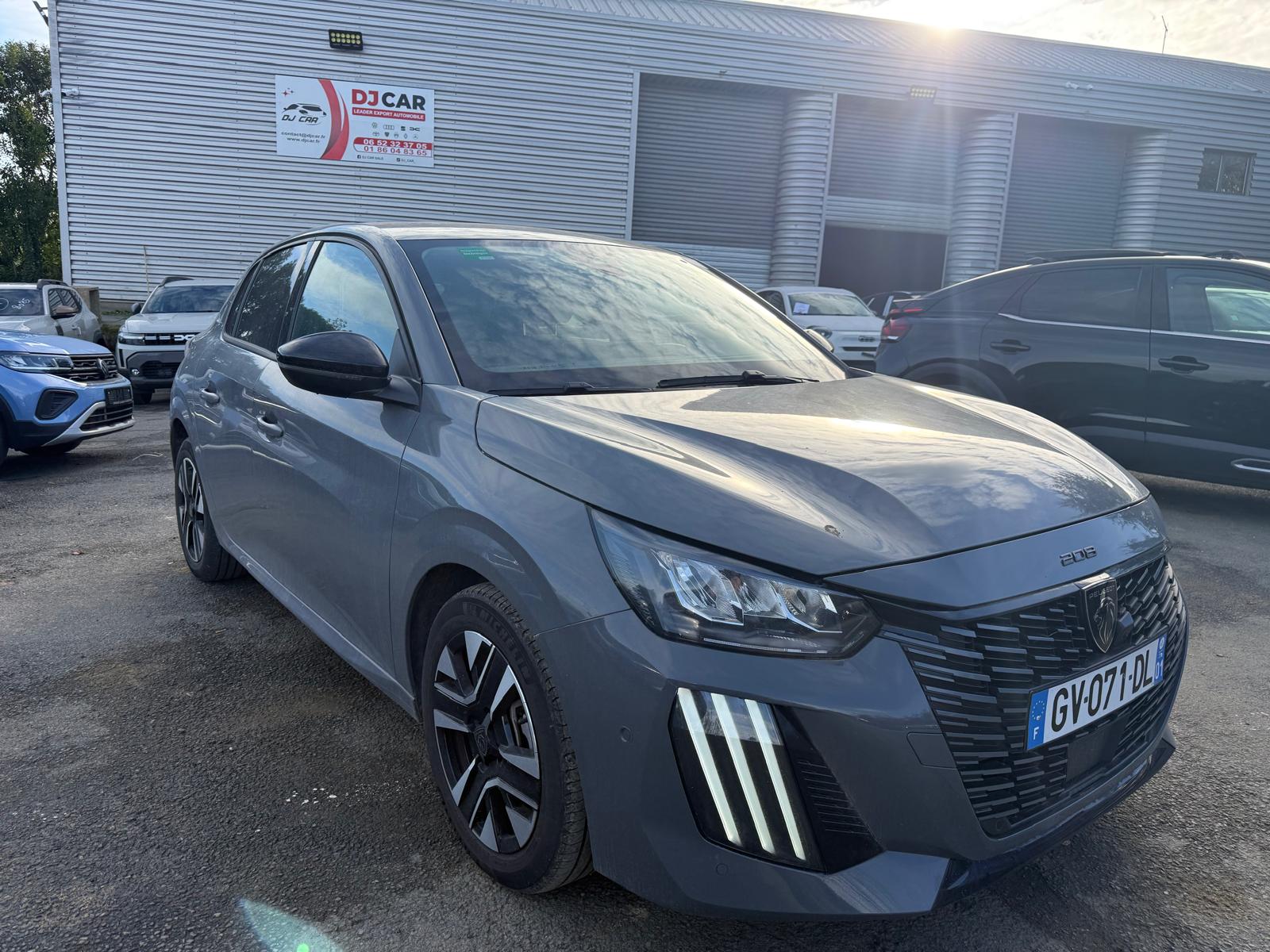 Achat PEUGEOT 208 ALLURE 1.2 PURETECH 100 CH 2024 en France pour importation en Algérie (Occasion). Spécialiste Export -3 ans, CCR, Mujahid chez DJ CAR. Réf 5yhfzw6