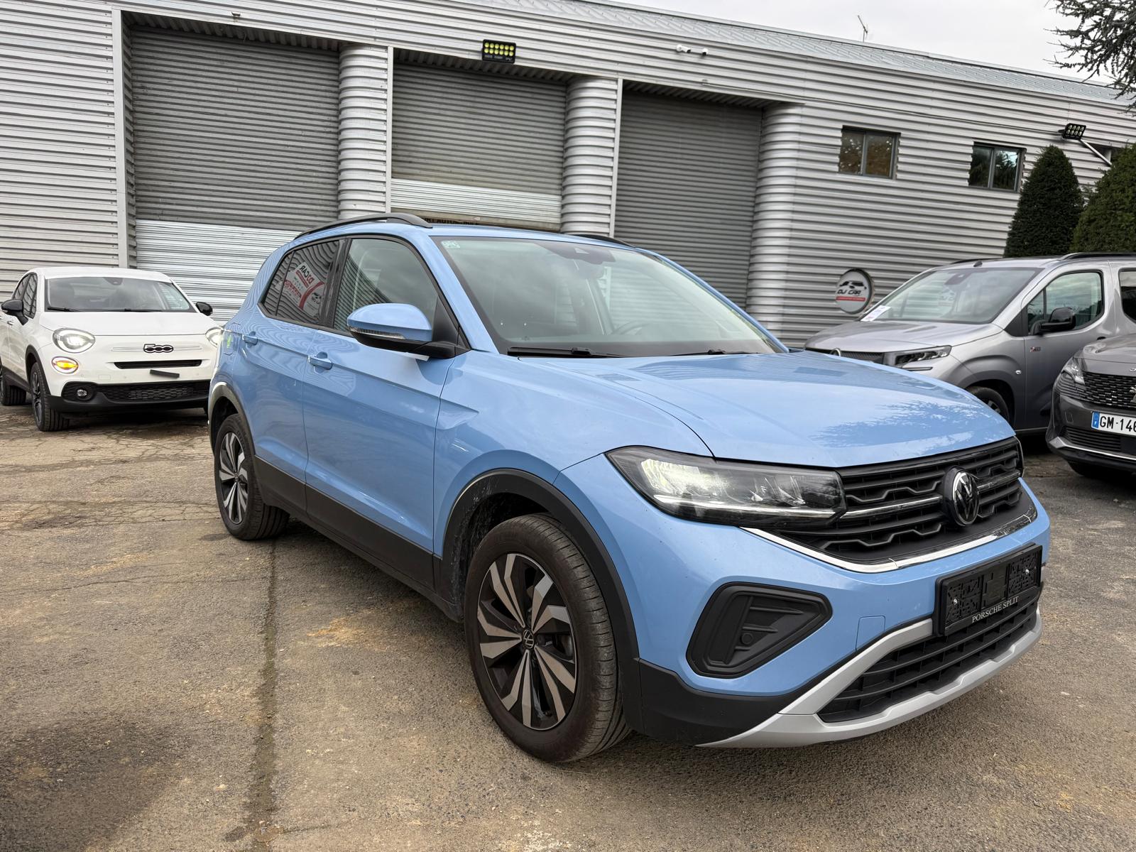 Achat VOLKSWAGEN T-CROSS LIFE PLUS 1.0 TSI 115 CH DSG7 2025 en France pour importation en Algérie (Occasion). Spécialiste Export -3 ans, CCR, Mujahid chez DJ CAR. Réf 1la5l8v4