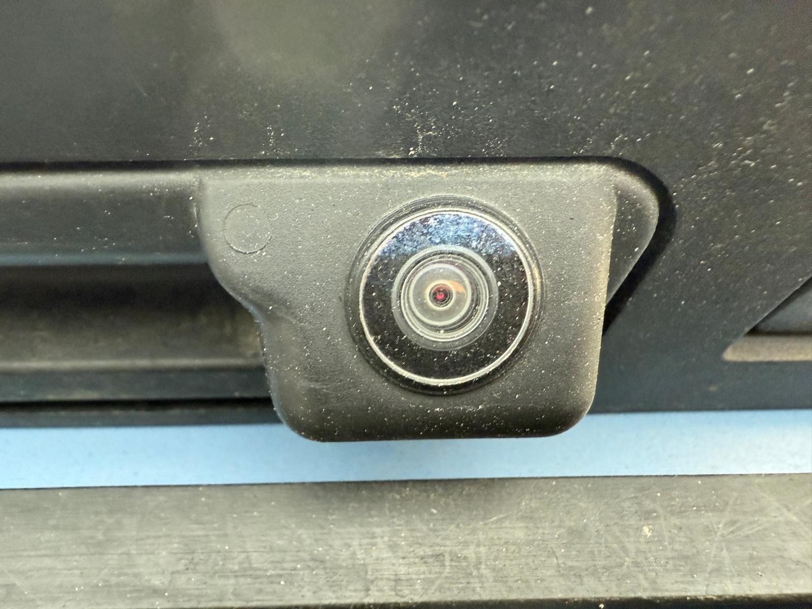 Achat VOLKSWAGEN T-CROSS LIFE PLUS 1.0 TSI 115 CH DSG7 2025 en France pour importation en Algérie (Occasion). Spécialiste Export -3 ans, CCR, Mujahid chez DJ CAR. Réf 1la5l8v4