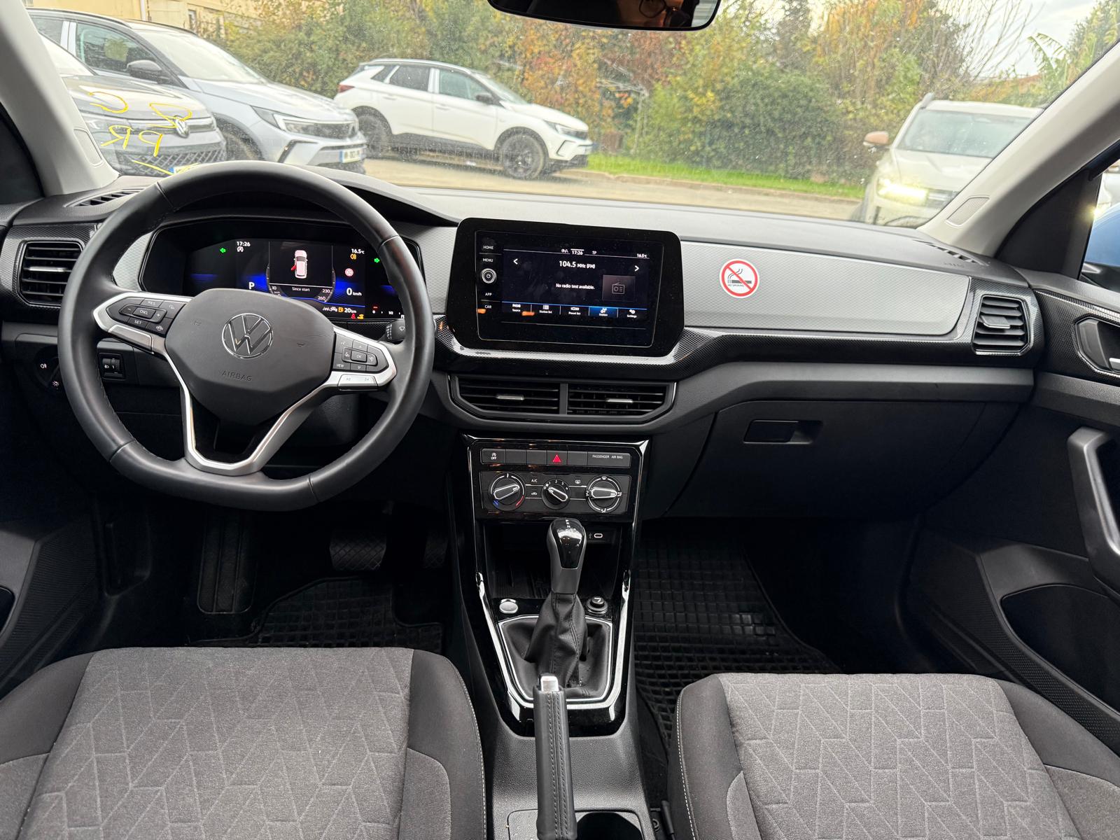 Achat VOLKSWAGEN T-CROSS LIFE PLUS 1.0 TSI 115 CH DSG7 2025 en France pour importation en Algérie (Occasion). Spécialiste Export -3 ans, CCR, Mujahid chez DJ CAR. Réf 1la5l8v4