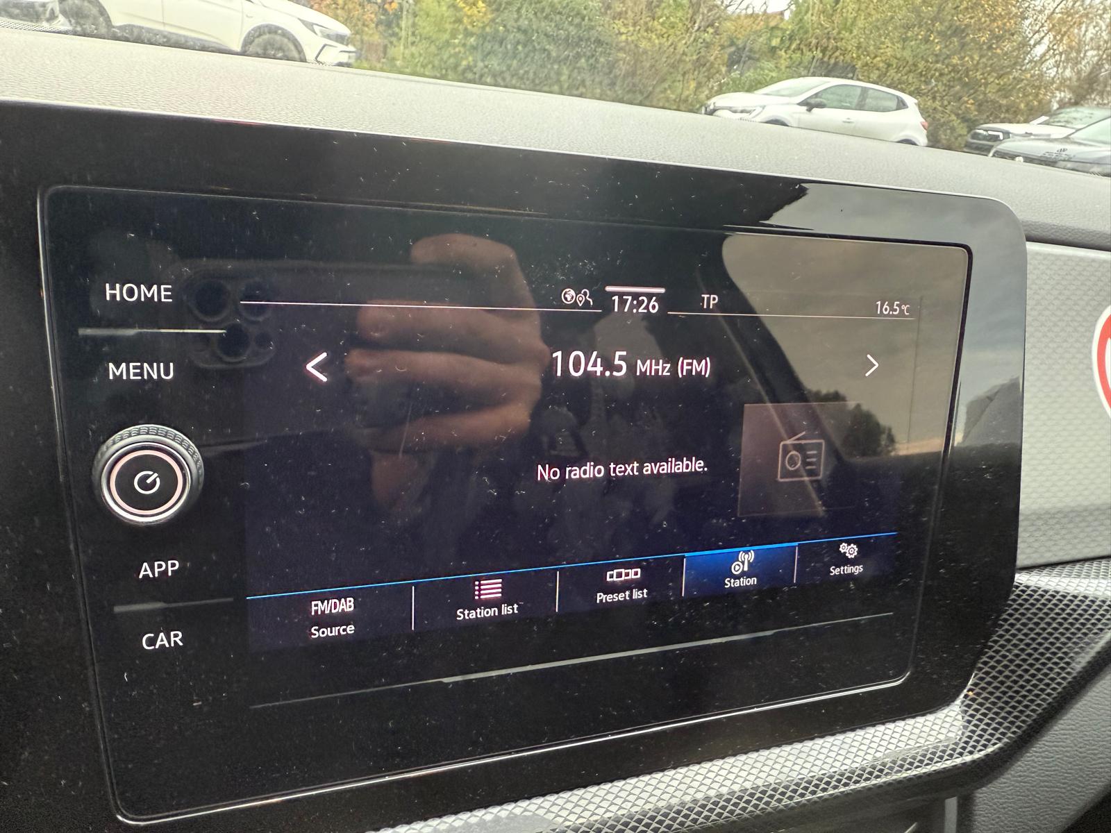 Achat VOLKSWAGEN T-CROSS LIFE PLUS 1.0 TSI 115 CH DSG7 2025 en France pour importation en Algérie (Occasion). Spécialiste Export -3 ans, CCR, Mujahid chez DJ CAR. Réf 1la5l8v4