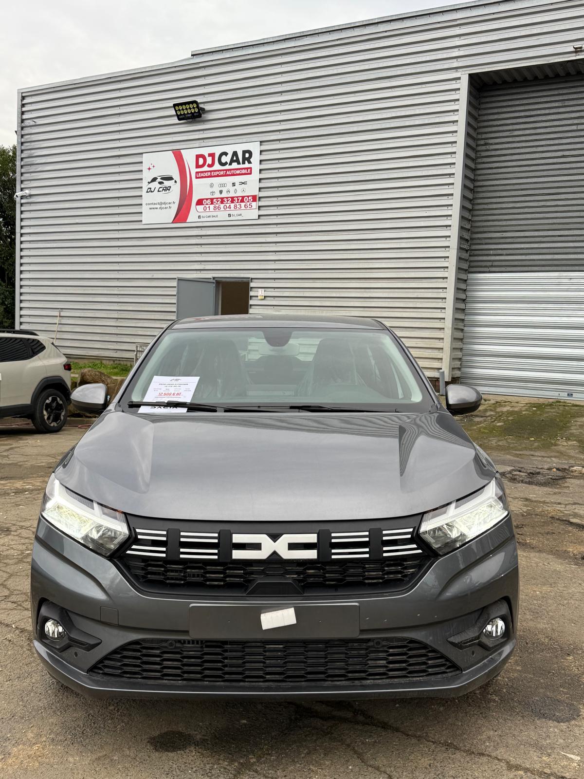 Achat DACIA LOGAN EXPRESSION 1.0 TCE 100 CH 2026 en France pour importation en Algérie (Neuf). Spécialiste Export -3 ans, CCR, Mujahid chez DJ CAR. Réf c5atnz1s5