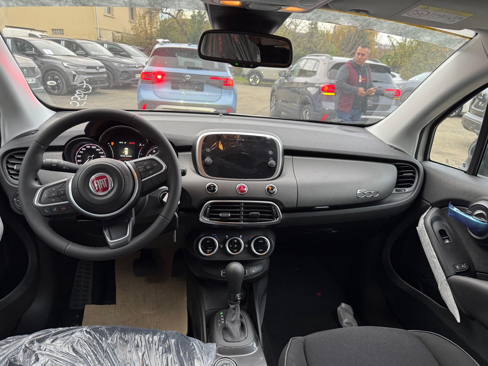 Achat PEUGEOT BOXER FOURGON L1H1 2.2L VAN 3.5T BVM6 MT 140 CH 2025 en France pour importation en Algérie (Neuf). Spécialiste Export -3 ans, CCR, Mujahid chez DJ CAR. Réf 7ddunrbj