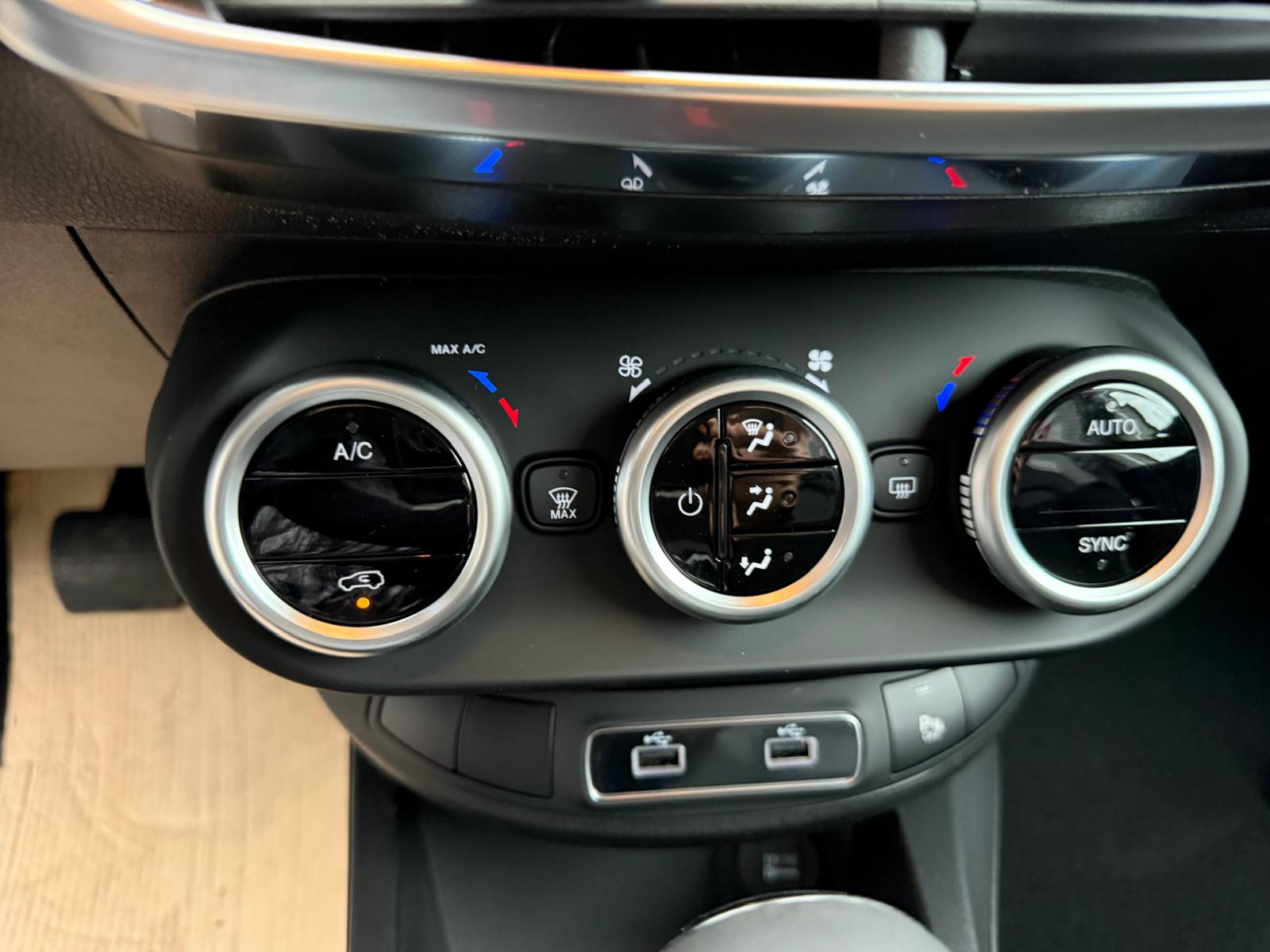 Achat PEUGEOT BOXER FOURGON L1H1 2.2L VAN 3.5T BVM6 MT 140 CH 2025 en France pour importation en Algérie (Neuf). Spécialiste Export -3 ans, CCR, Mujahid chez DJ CAR. Réf 7ddunrbj