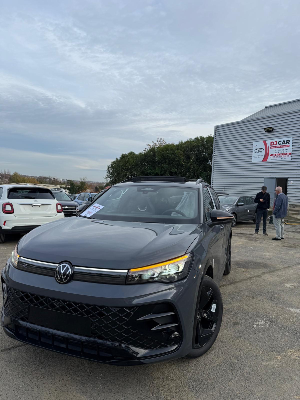 Achat VOLKSWAGEN TIGUAN R-LINE 1.5 ETSI 150 CH DSG 2026 en France pour importation en Algérie (Neuf). Spécialiste Export -3 ans, CCR, Mujahid chez DJ CAR. Réf 2mjoi6q