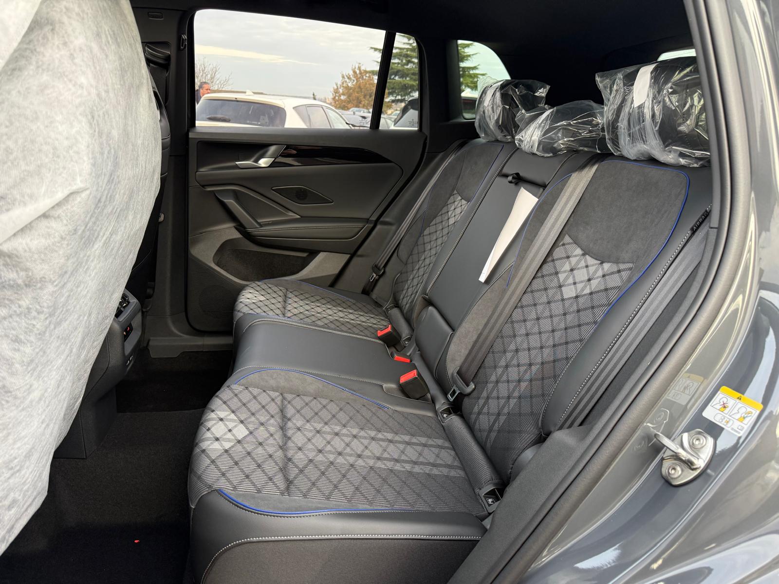 Achat VOLKSWAGEN TIGUAN R-LINE 1.5 ETSI 150 CH DSG 2026 en France pour importation en Algérie (Neuf). Spécialiste Export -3 ans, CCR, Mujahid chez DJ CAR. Réf 2mjoi6q