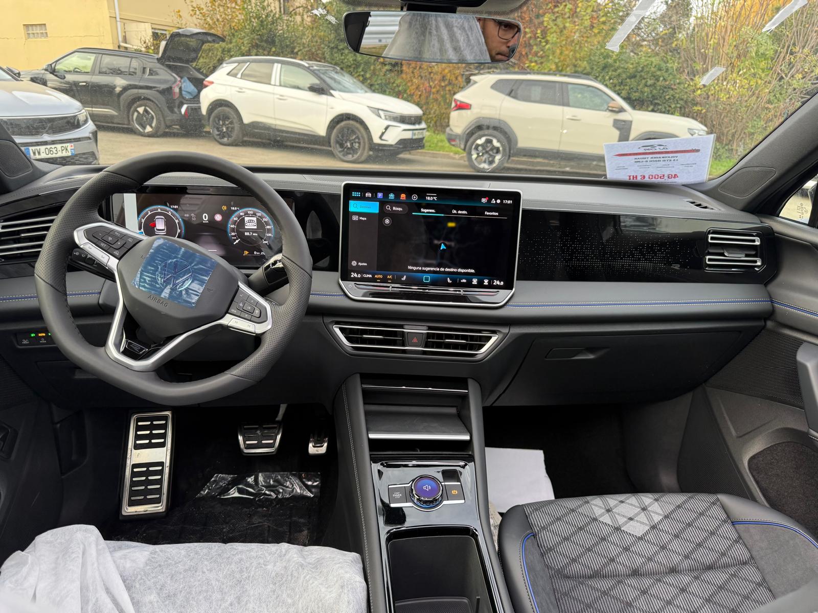 Achat VOLKSWAGEN TIGUAN R-LINE 1.5 ETSI 150 CH DSG 2026 en France pour importation en Algérie (Neuf). Spécialiste Export -3 ans, CCR, Mujahid chez DJ CAR. Réf 2mjoi6q