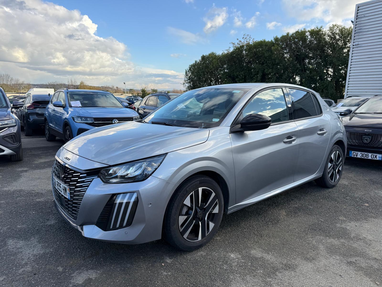 Achat PEUGEOT 208 ALLURE 1.2 PURETECH 100 CH 11/04/2024 en France pour importation en Algérie (Occasion). Spécialiste Export -3 ans, CCR, Mujahid chez DJ CAR. Réf 16gcy0h6z