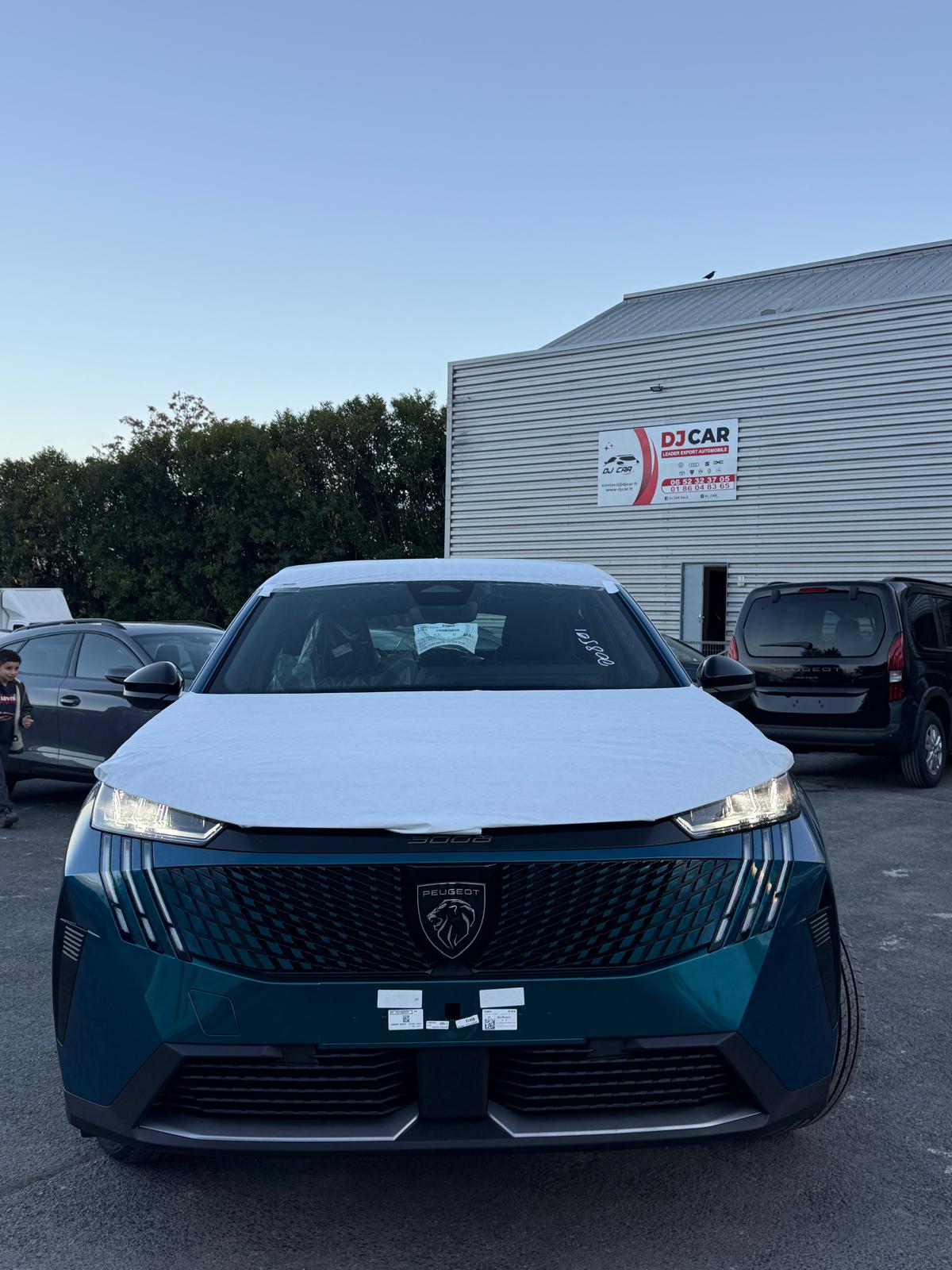 Achat PEUGEOT 3008 ALLURE 1.6 THP 165 CH 2026 en France pour importation en Algérie (Neuf). Spécialiste Export -3 ans, CCR, Mujahid chez DJ CAR. Réf gjsdexnd