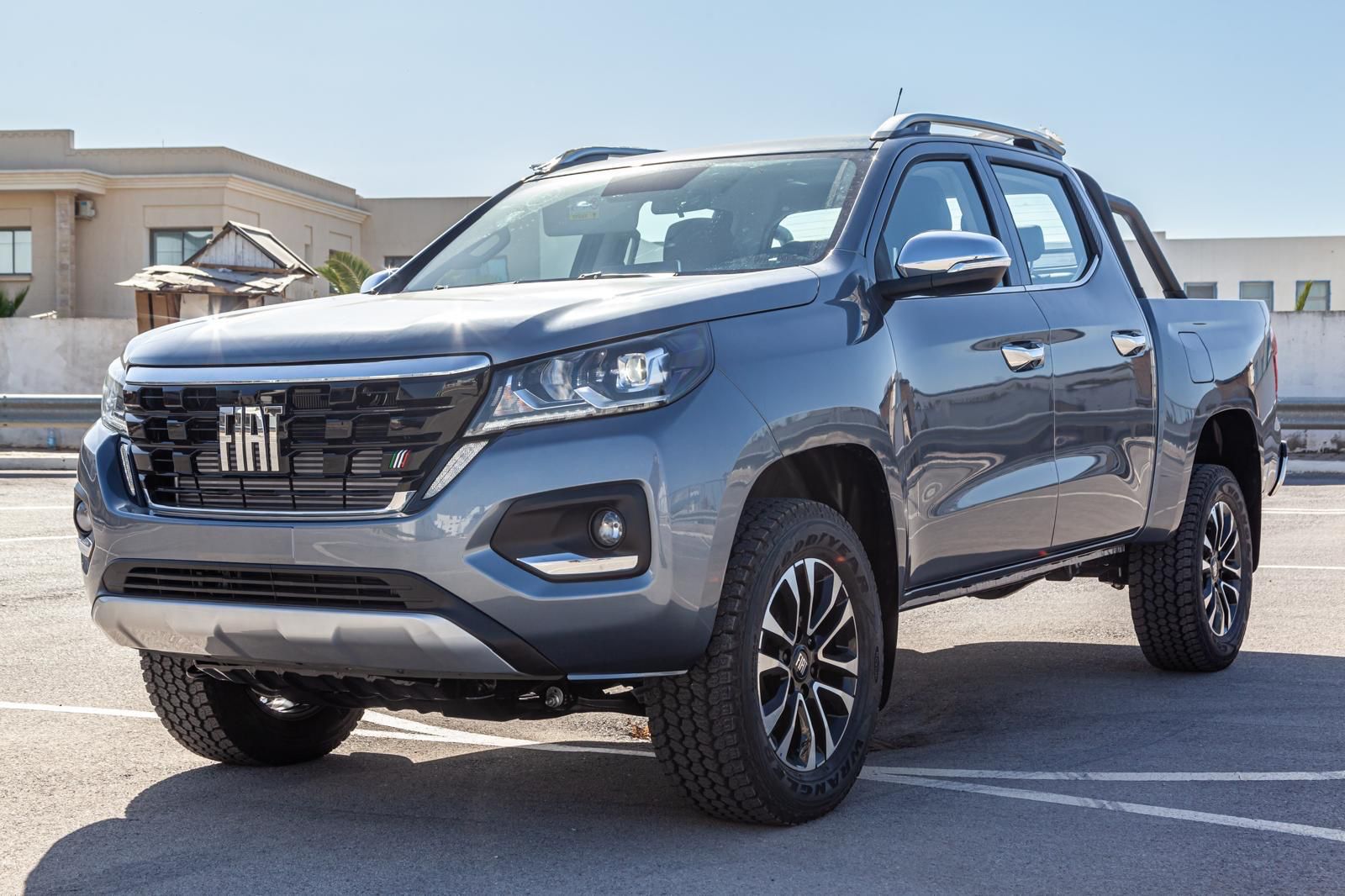 Achat FIAT TITANO DOUBLE CABINE PICK UP VOLCANO 4X4 1.9L 150 CH 2026 en France pour importation en Algérie (Neuf). Spécialiste Export -3 ans, CCR, Mujahid chez DJ CAR. Réf 16h9oyz5