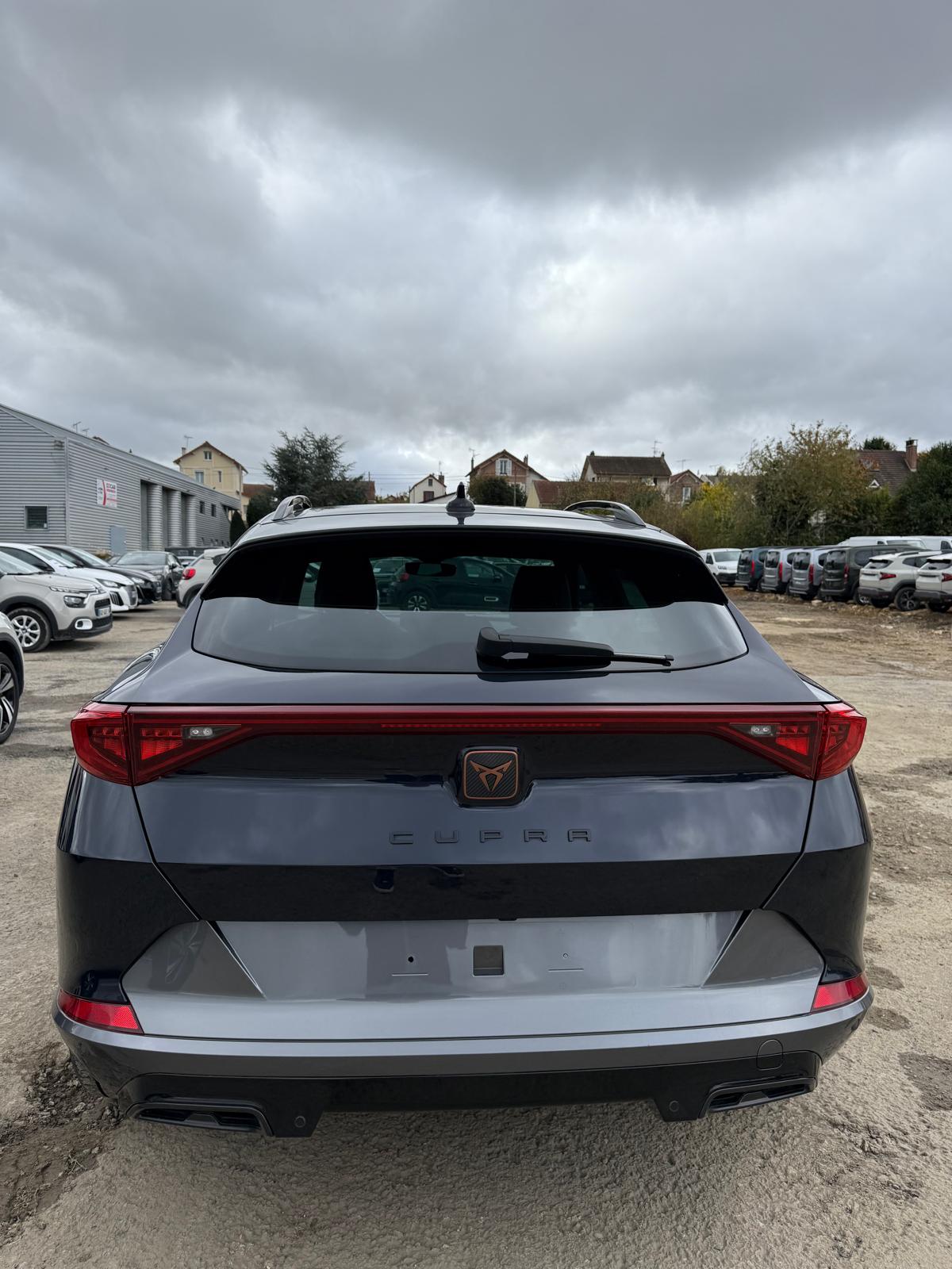Achat CUPRA FORMENTOR 1.5 TSI 150 CH DSG7 2023 en France pour importation en Algérie (Occasion). Spécialiste Export -3 ans, CCR, Mujahid chez DJ CAR. Réf pet69