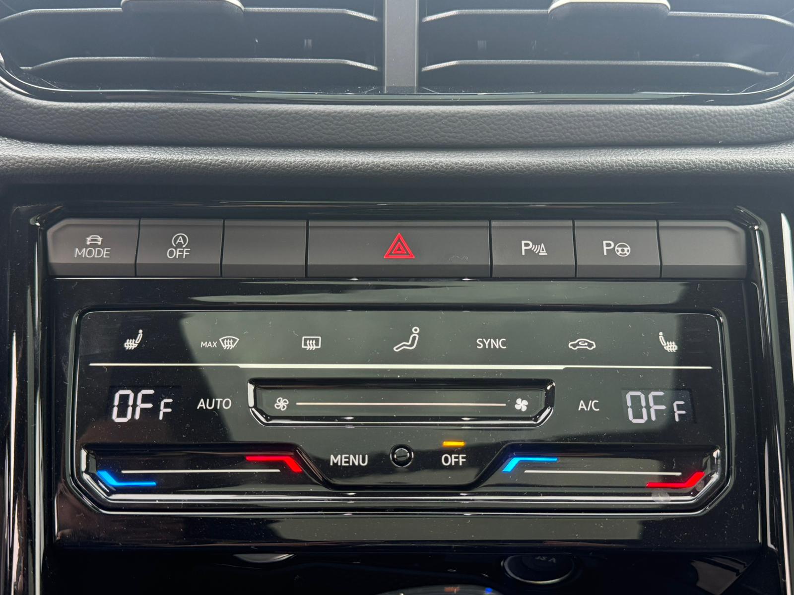 Achat VOLKSWAGEN T-ROC R-LINE 2.0 TDI 150 CH DSG7 AVEC CUIR 2026 en France pour importation en Algérie (Neuf). Spécialiste Export -3 ans, CCR, Mujahid chez DJ CAR. Réf 5ojsgku