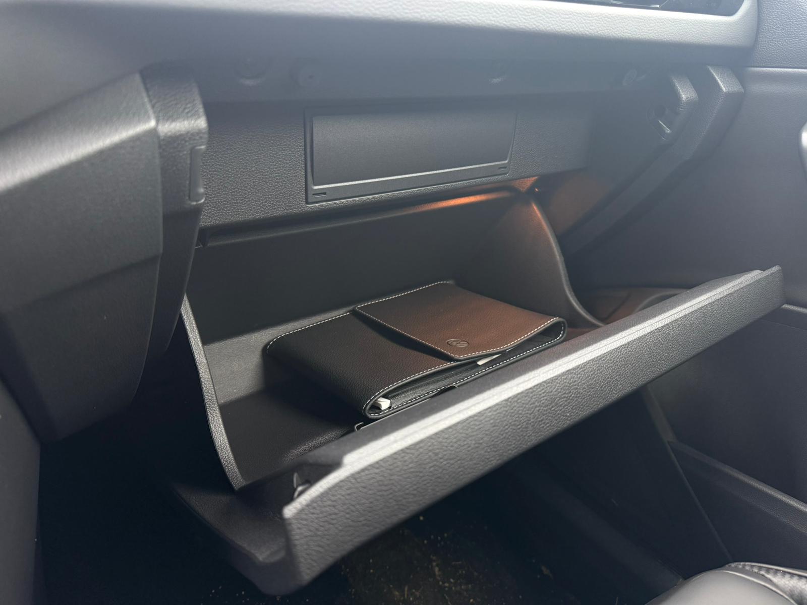 Achat VOLKSWAGEN T-ROC R-LINE 2.0 TDI 150 CH DSG7 AVEC CUIR 2026 en France pour importation en Algérie (Neuf). Spécialiste Export -3 ans, CCR, Mujahid chez DJ CAR. Réf 5ojsgku