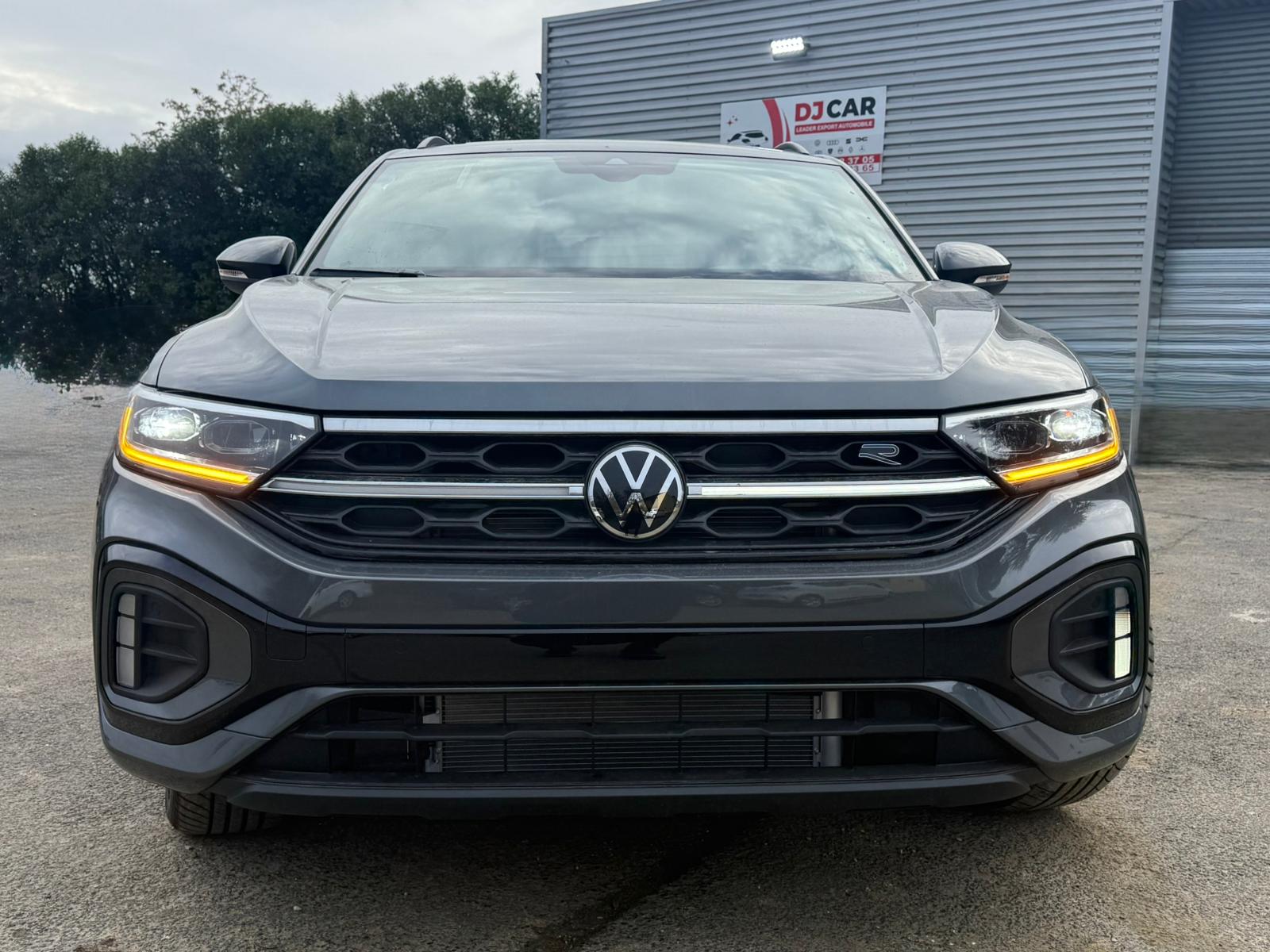Achat VOLKSWAGEN T-ROC R-LINE 2.0 TDI 150 CH DSG7 AVEC CUIR 2026 en France pour importation en Algérie (Neuf). Spécialiste Export -3 ans, CCR, Mujahid chez DJ CAR. Réf 5ojsgku
