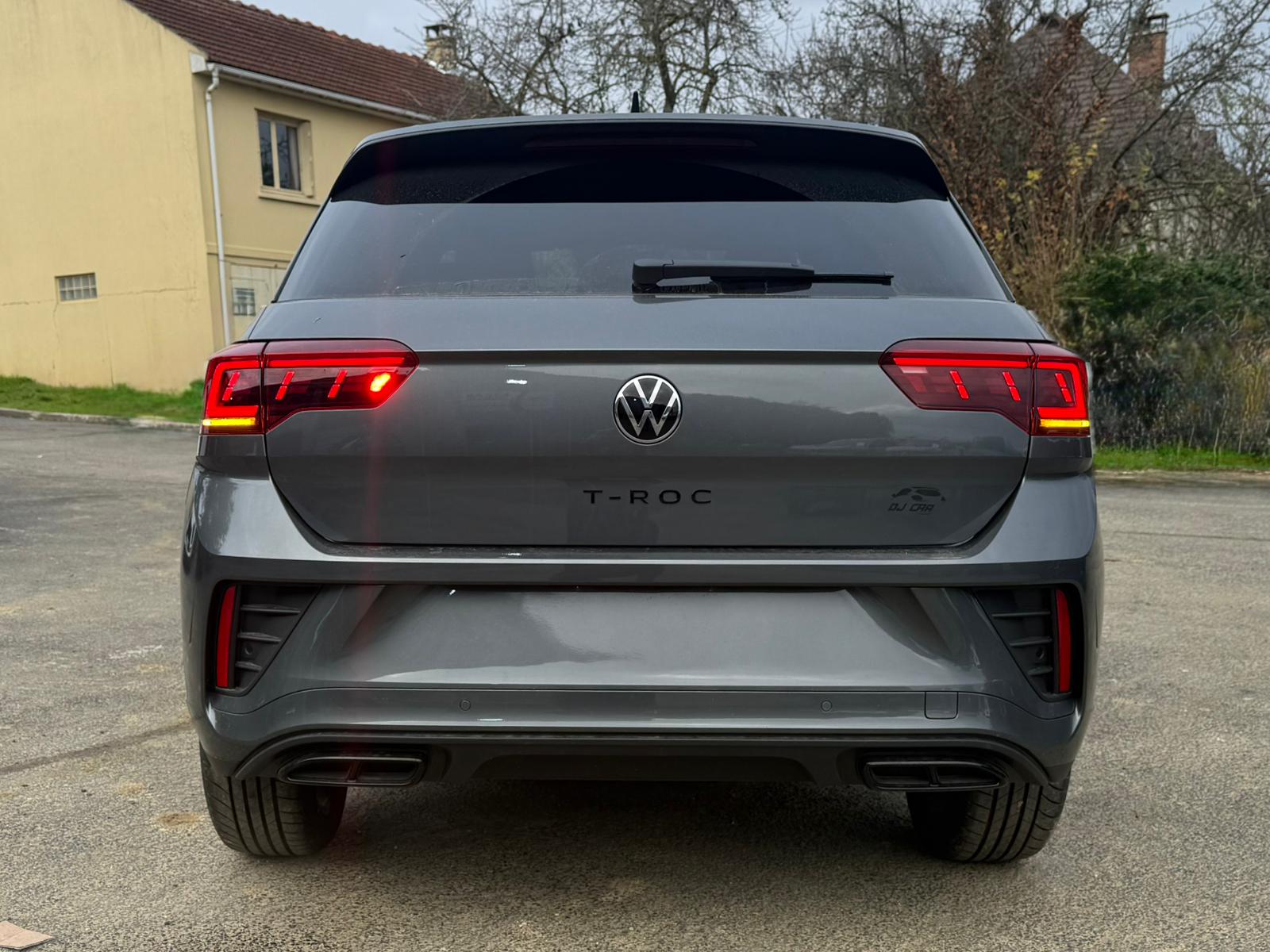 Achat VOLKSWAGEN T-ROC R-LINE 2.0 TDI 150 CH DSG7 AVEC CUIR 2026 en France pour importation en Algérie (Neuf). Spécialiste Export -3 ans, CCR, Mujahid chez DJ CAR. Réf 5ojsgku