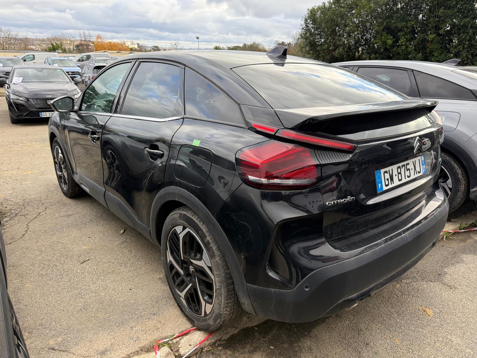 Achat CITROEN C4 1.2 PURETECH 130 CH S&S BVM6 MAX 14/05/2024 en France pour importation en Algérie (Occasion). Spécialiste Export -3 ans, CCR, Mujahid chez DJ CAR. Réf oimk85b