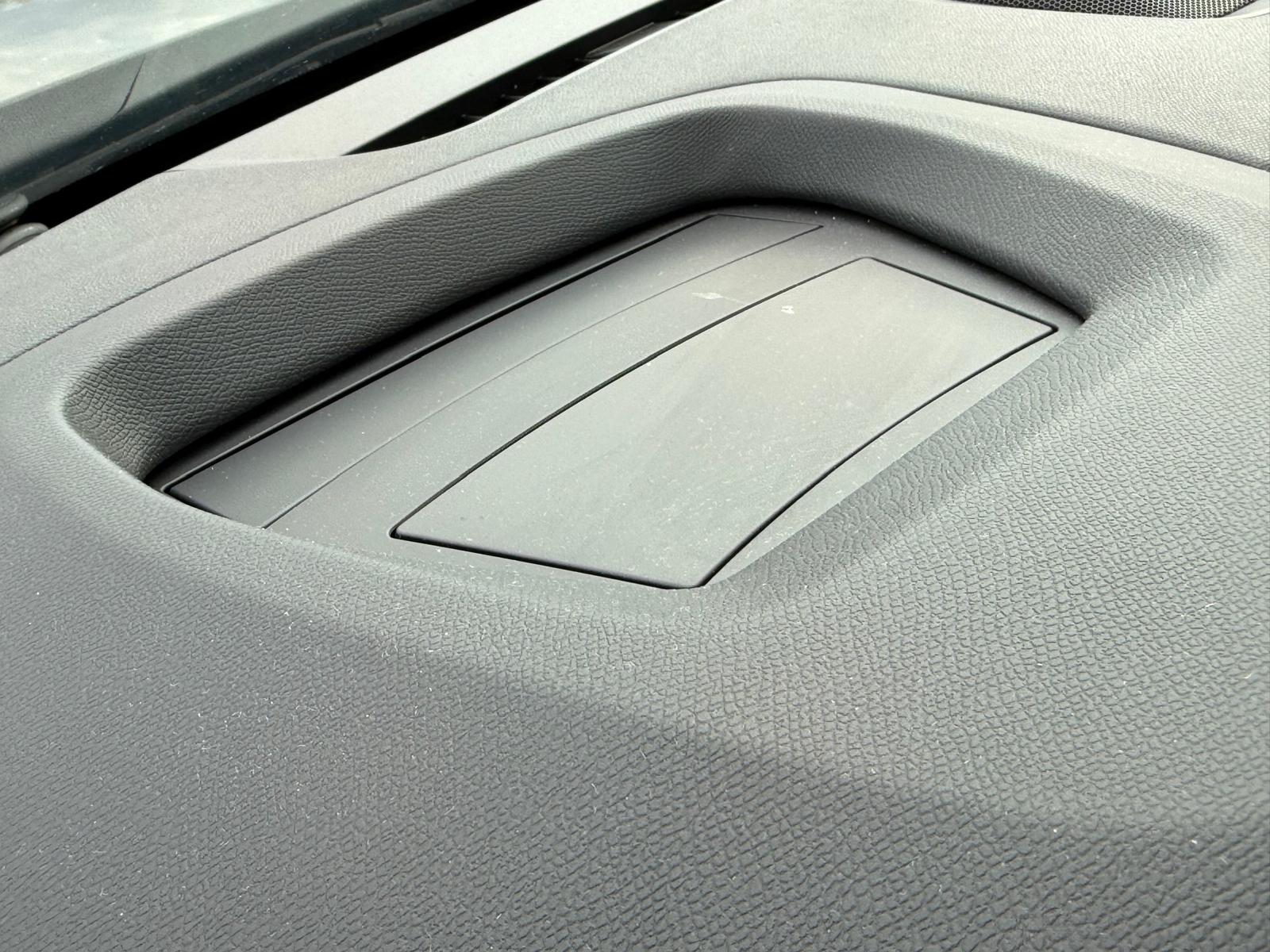 Achat CITROEN C4 1.2 PURETECH 130 CH S&S BVM6 MAX 14/05/2024 en France pour importation en Algérie (Occasion). Spécialiste Export -3 ans, CCR, Mujahid chez DJ CAR. Réf oimk85b