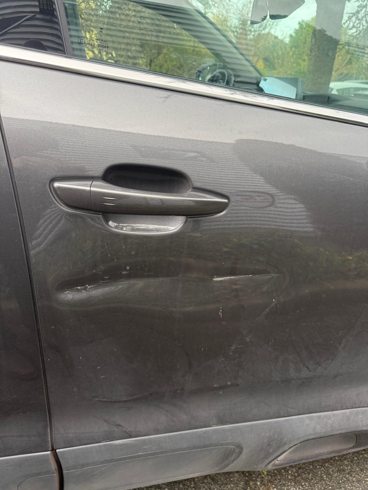 Achat CITROEN C5 AIRCROSS PLUS 1.2 PURETECH 130 CH 24/05/2024 en France pour importation en Algérie (Occasion). Spécialiste Export -3 ans, CCR, Mujahid chez DJ CAR. Réf fjt63i2xm