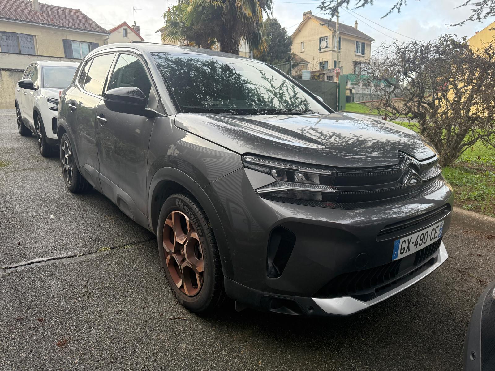 Achat CITROEN C5 AIRCROSS PLUS 1.2 PURETECH 130 CH 24/05/2024 en France pour importation en Algérie (Occasion). Spécialiste Export -3 ans, CCR, Mujahid chez DJ CAR. Réf fjt63i2xm