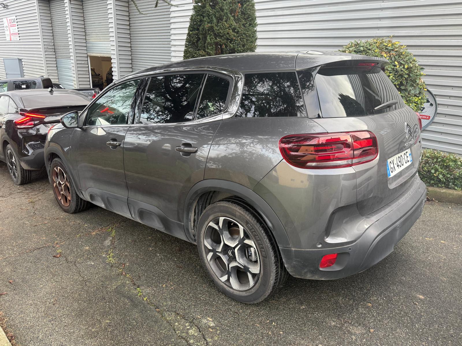 Achat CITROEN C5 AIRCROSS PLUS 1.2 PURETECH 130 CH 24/05/2024 en France pour importation en Algérie (Occasion). Spécialiste Export -3 ans, CCR, Mujahid chez DJ CAR. Réf fjt63i2xm