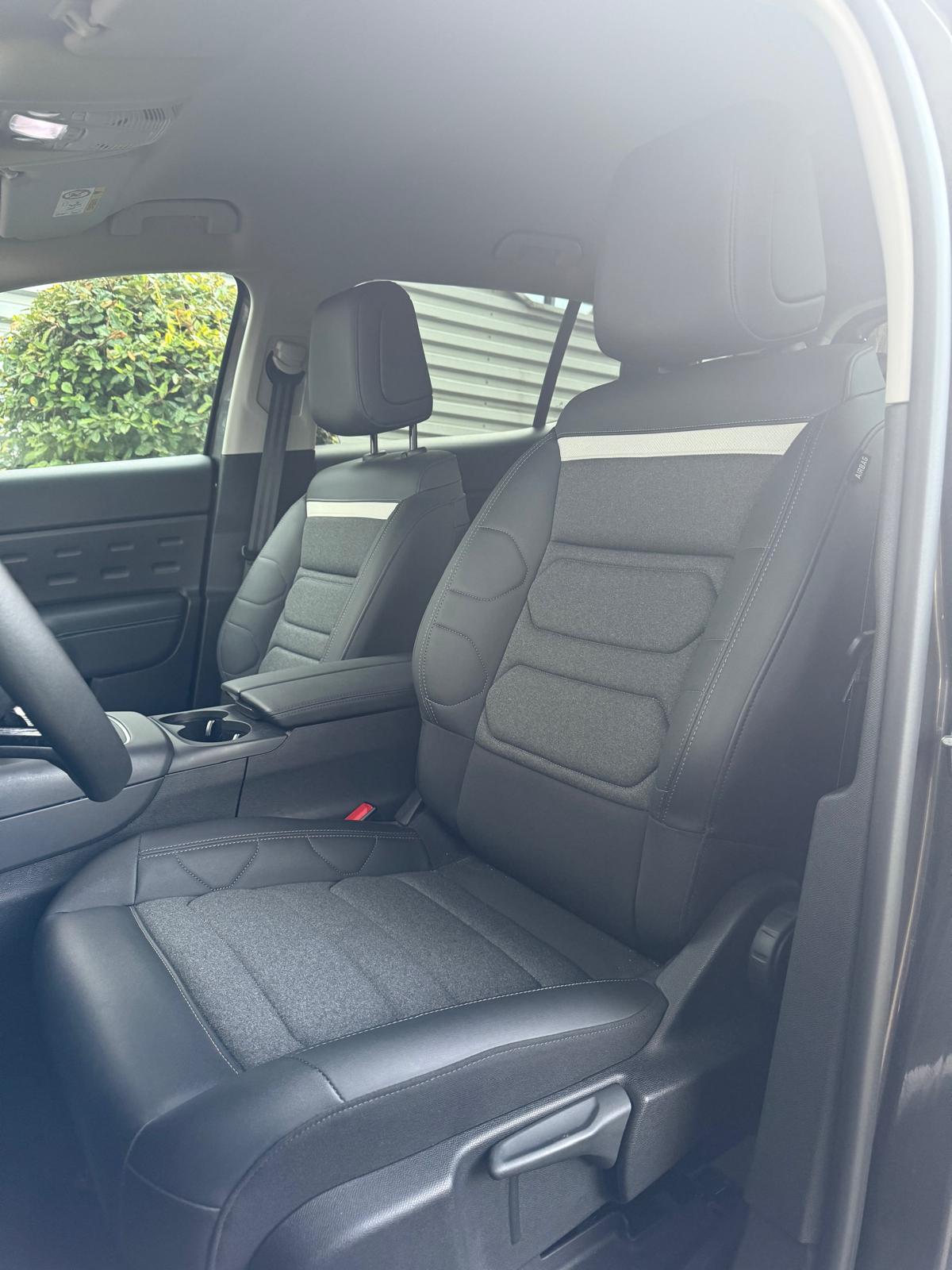 Achat CITROEN C5 AIRCROSS PLUS 1.2 PURETECH 130 CH 24/05/2024 en France pour importation en Algérie (Occasion). Spécialiste Export -3 ans, CCR, Mujahid chez DJ CAR. Réf fjt63i2xm