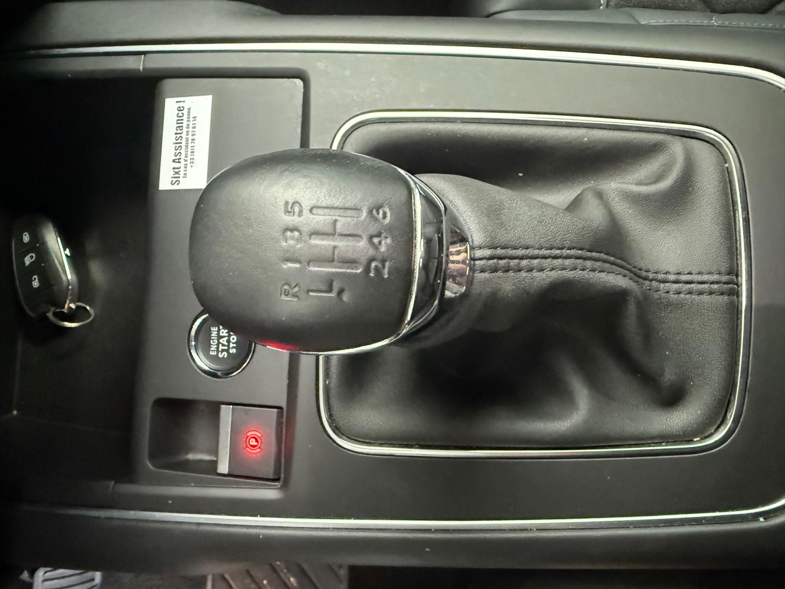 Achat CITROEN C5 AIRCROSS PLUS 1.2 PURETECH 130 CH 24/05/2024 en France pour importation en Algérie (Occasion). Spécialiste Export -3 ans, CCR, Mujahid chez DJ CAR. Réf fjt63i2xm