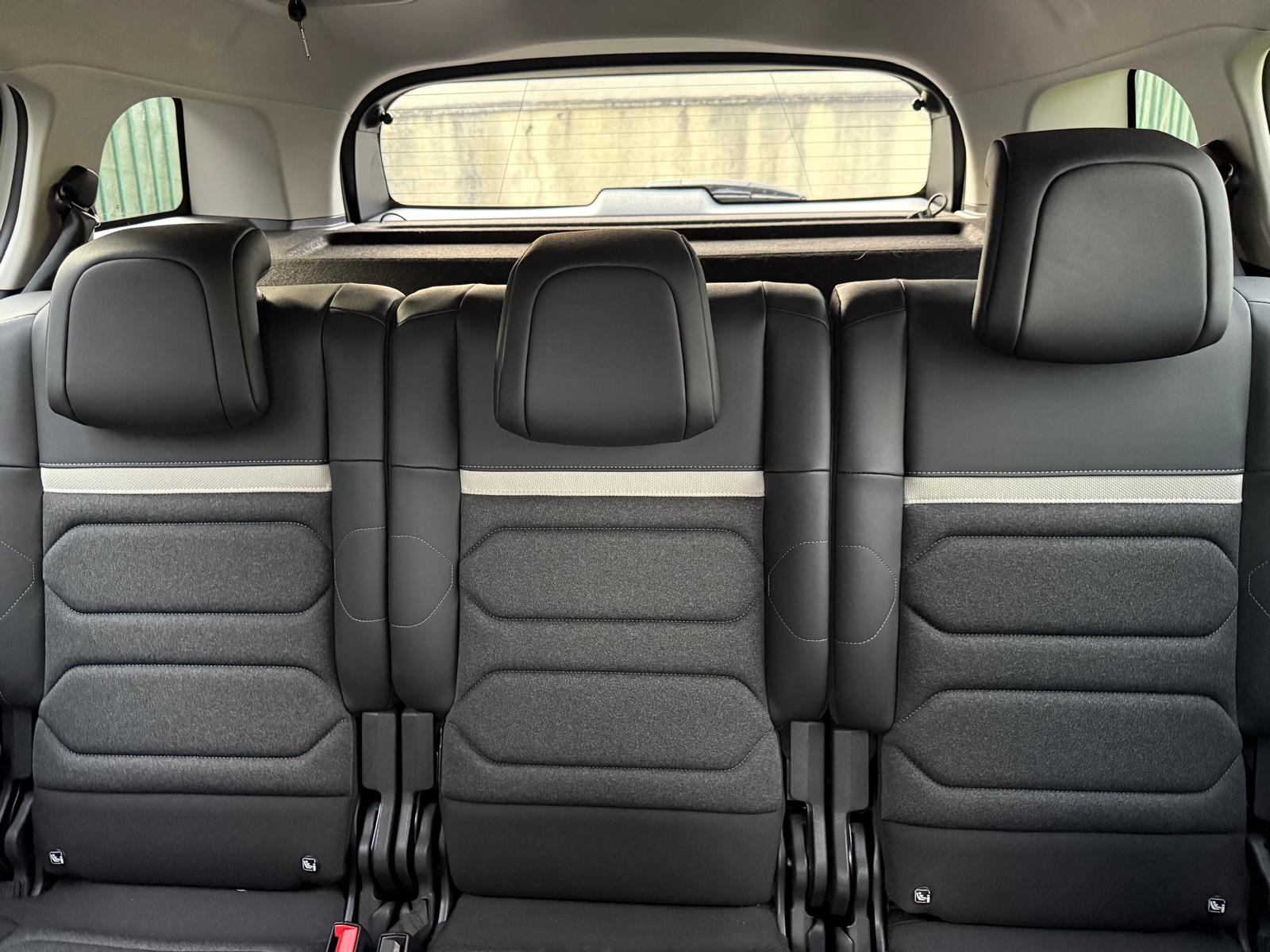 Achat CITROEN C5 AIRCROSS PLUS 1.2 PURETECH 130 CH 2024 en France pour importation en Algérie (Occasion). Spécialiste Export -3 ans, CCR, Mujahid chez DJ CAR. Réf 12syp60m