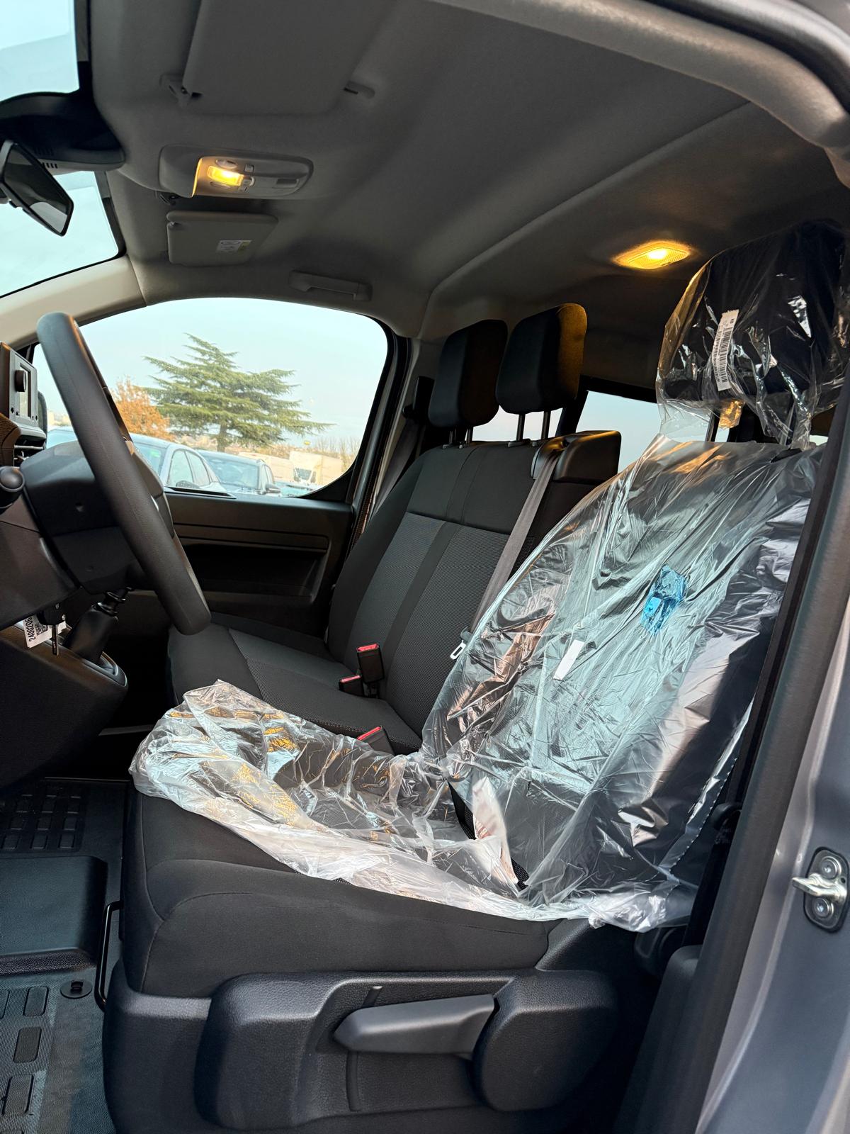 Achat CITROEN JUMPY COMBI 9P 2.0 HDI 150CH BVM6 2026 en France pour importation en Algérie (Neuf). Spécialiste Export -3 ans, CCR, Mujahid chez DJ CAR. Réf 12cex04f