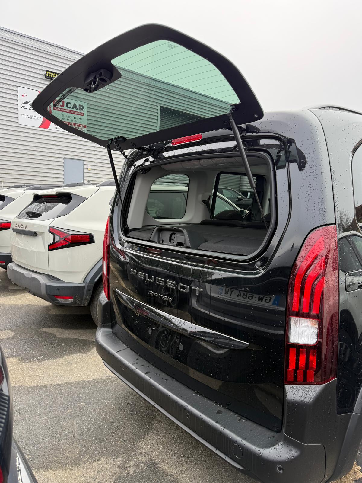 Achat PEUGEOT RIFTER GT 1.6 HDI 92 CH 2026 en France pour importation en Algérie (Neuf). Spécialiste Export -3 ans, CCR, Mujahid chez DJ CAR. Réf 352hcbo