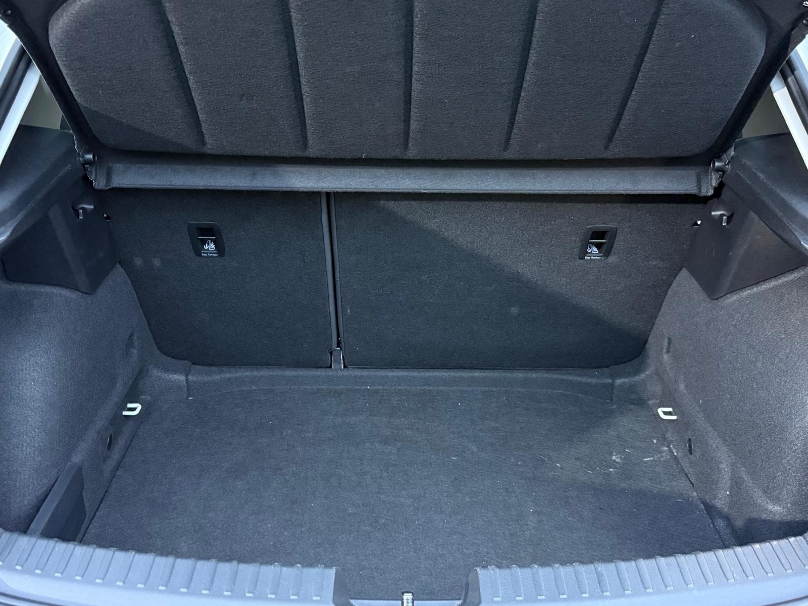 Achat SEAT LEON STYLE IV 1.5 TSI 115 CH DSG 11/02/2025 en France pour importation en Algérie (Occasion). Spécialiste Export -3 ans, CCR, Mujahid chez DJ CAR. Réf 5km3ljt2