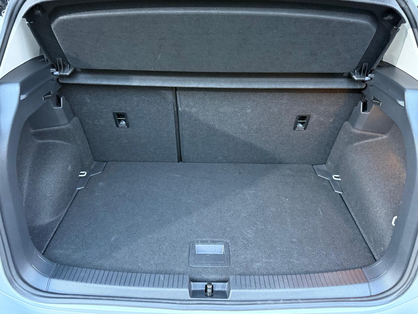 Achat VOLKSWAGEN T-CROSS LIFE 1.0 TSI 115 CH BVM6 2025 en France pour importation en Algérie (Occasion). Spécialiste Export -3 ans, CCR, Mujahid chez DJ CAR. Réf 186goz09