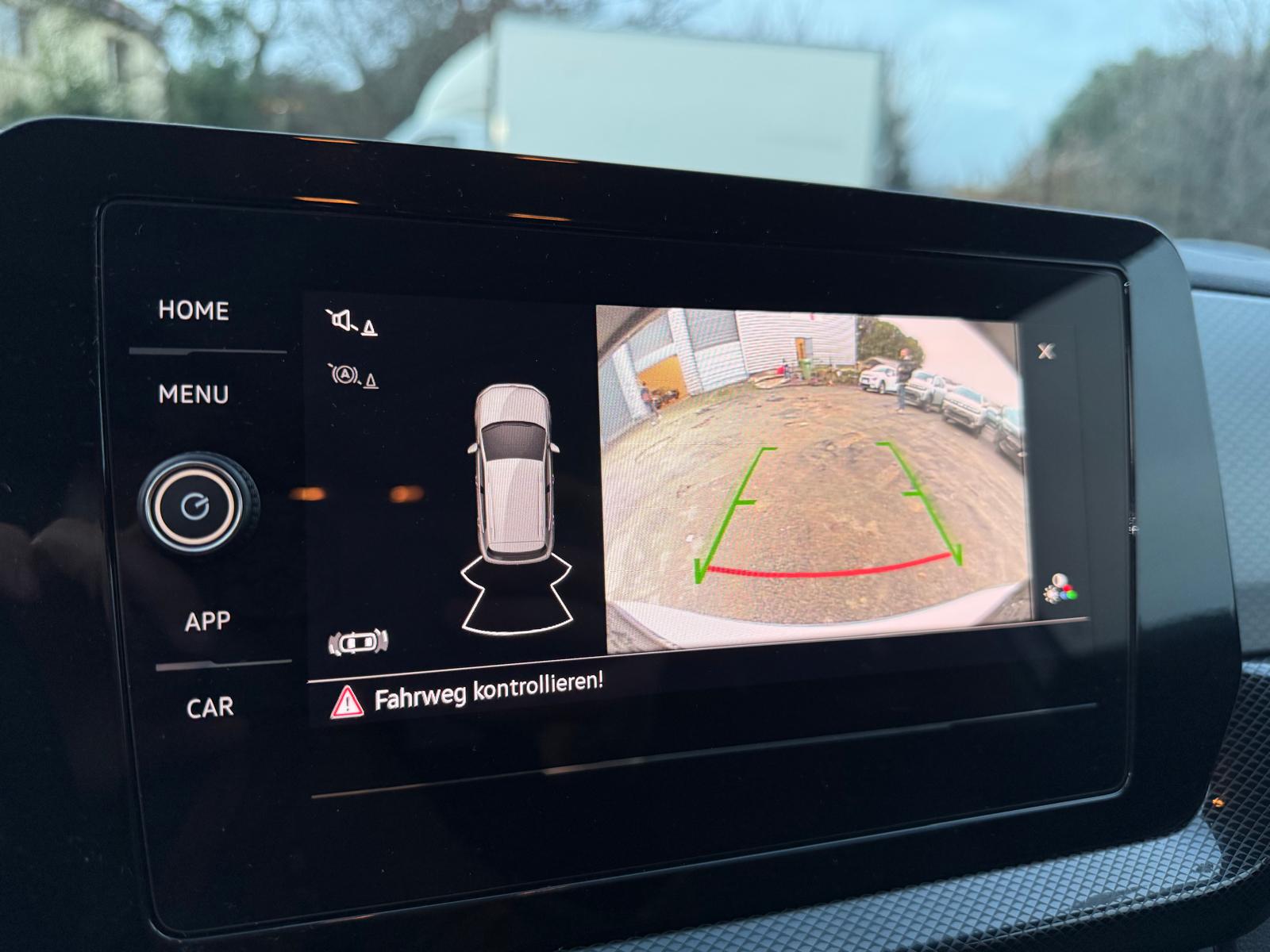 Achat VOLKSWAGEN T-CROSS LIFE 1.0 TSI 115 CH BVM6 2025 en France pour importation en Algérie (Occasion). Spécialiste Export -3 ans, CCR, Mujahid chez DJ CAR. Réf 186goz09