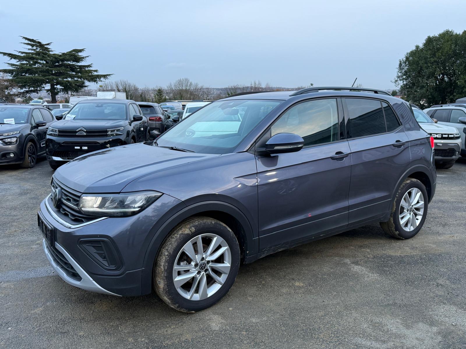 Achat VOLKSWAGEN T-CROSS LIFE 1.0 TSI 115 CH BVM6 2025 en France pour importation en Algérie (Occasion). Spécialiste Export -3 ans, CCR, Mujahid chez DJ CAR. Réf 9wt2olro