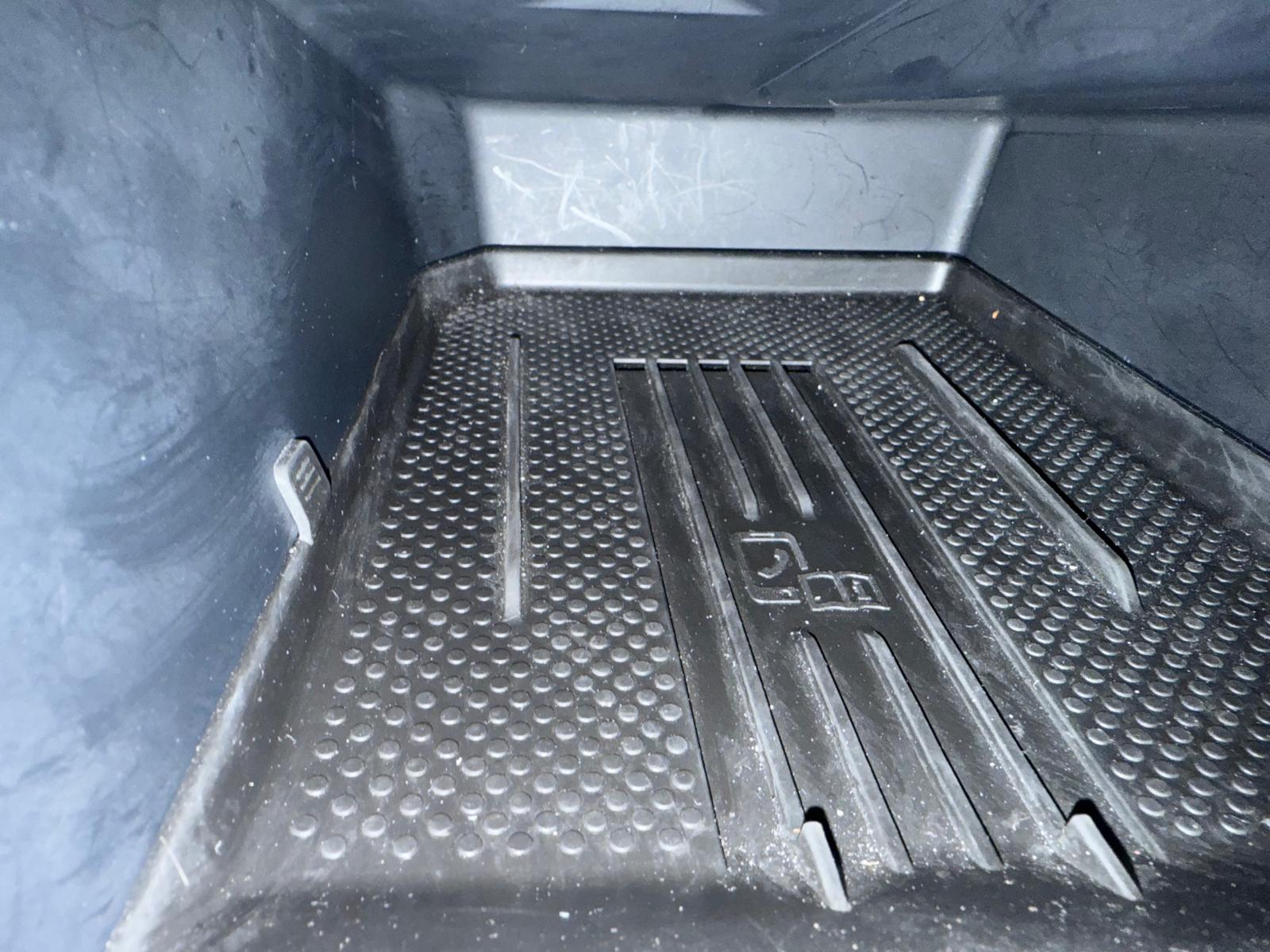 Achat VOLKSWAGEN T-CROSS LIFE 1.0 TSI 115 CH BVM6 2025 en France pour importation en Algérie (Occasion). Spécialiste Export -3 ans, CCR, Mujahid chez DJ CAR. Réf 9wt2olro