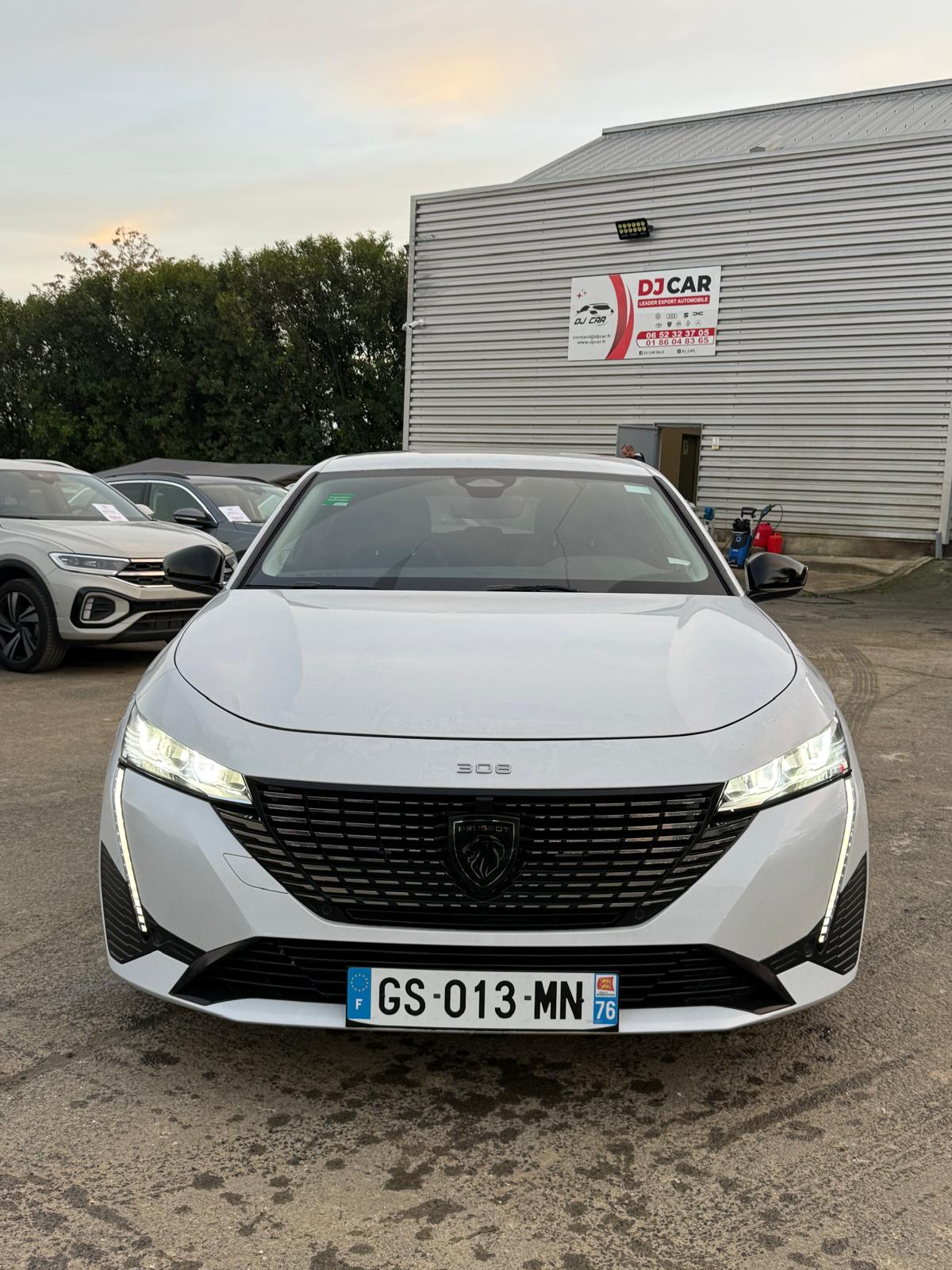 Achat PEUGEOT 308 ALLURE PACK 1.2 PURETECH 130CH 21/11/2023 en France pour importation en Algérie (Occasion). Spécialiste Export -3 ans, CCR, Mujahid chez DJ CAR. Réf ibmc9r504