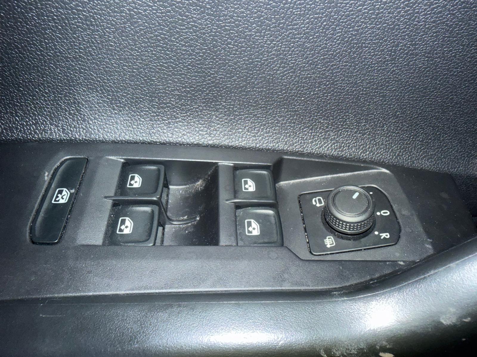 Achat VOLKSWAGEN TAIGO LIFE 1.0 TSI 95 BVM6 05/04/2024 en France pour importation en Algérie (Occasion). Spécialiste Export -3 ans, CCR, Mujahid chez DJ CAR. Réf 8xzgwji