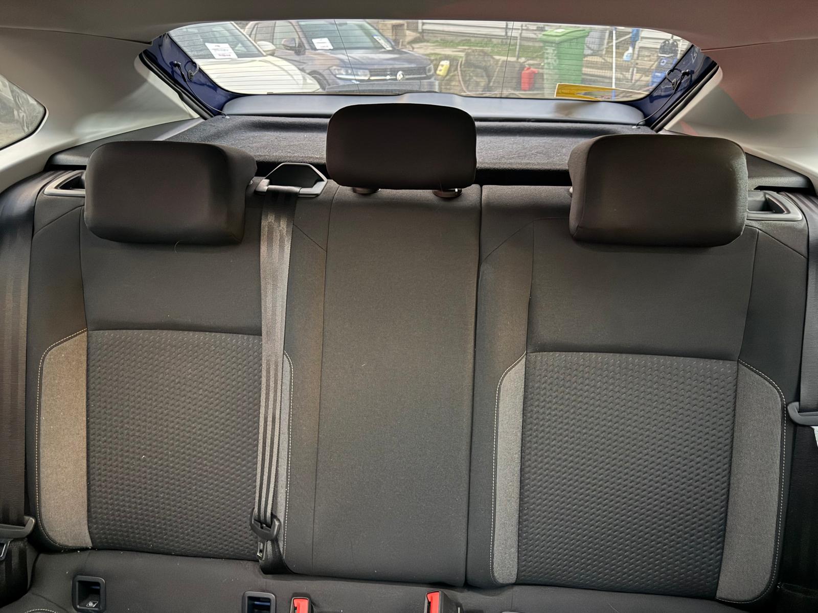 Achat VOLKSWAGEN TAIGO LIFE 1.0 TSI 95 BVM6 05/04/2024 en France pour importation en Algérie (Occasion). Spécialiste Export -3 ans, CCR, Mujahid chez DJ CAR. Réf 8xzgwji