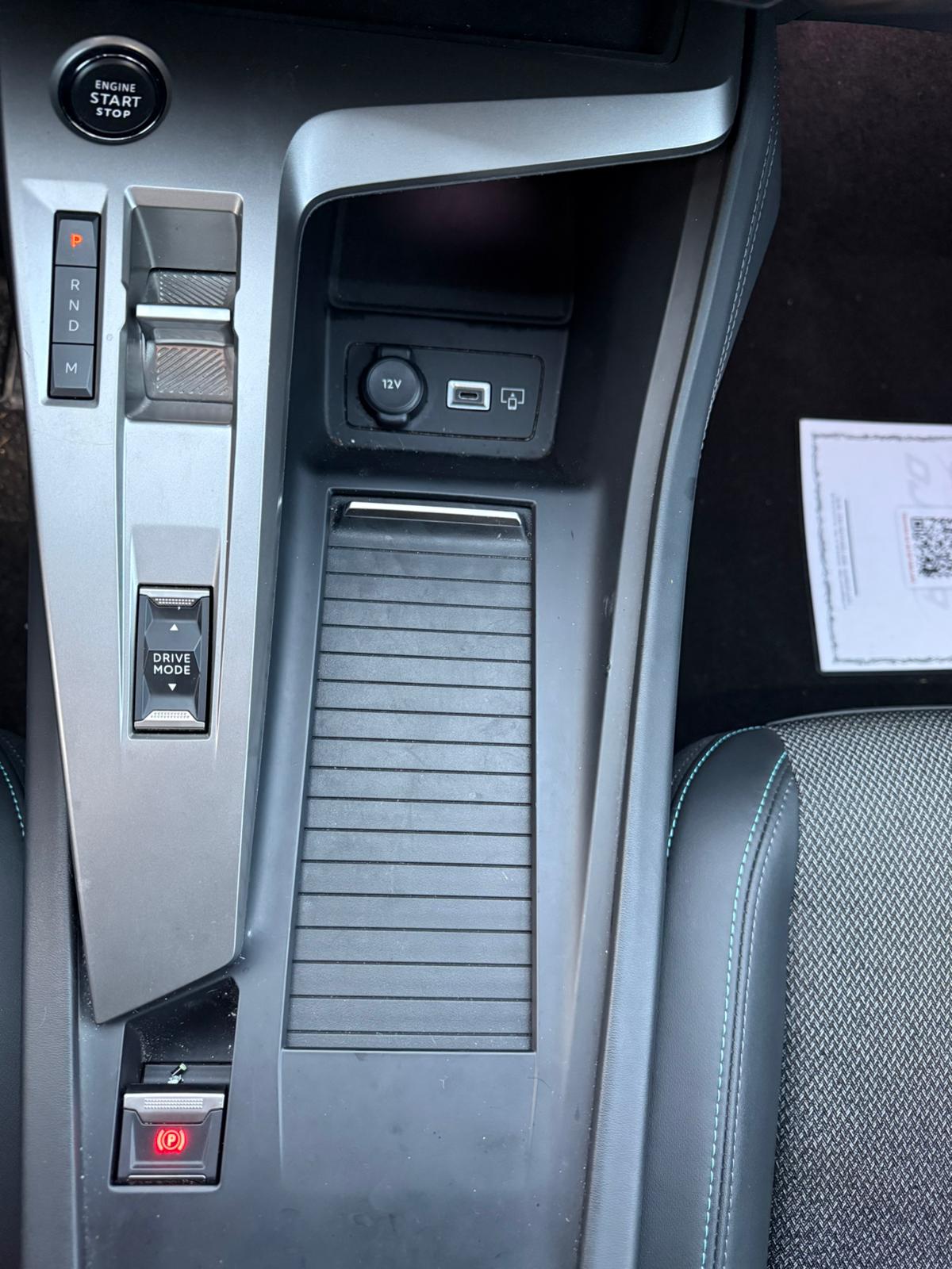 Achat PEUGEOT	308 SW 1.2 PureTech 130ch ALLURE PACK EAT8 30/05/2023 en France pour importation en Algérie (Occasion). Spécialiste Export -3 ans, CCR, Mujahid chez DJ CAR. Réf 2h5qnjnk9