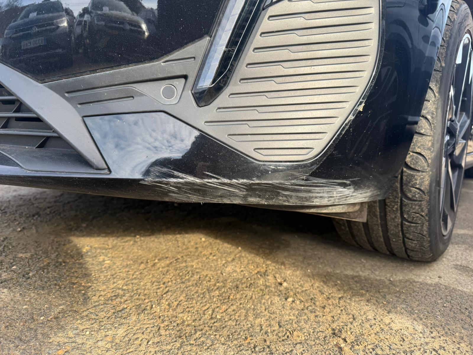 Achat PEUGEOT	308 SW 1.2 PureTech 130ch ALLURE PACK EAT8 30/05/2023 en France pour importation en Algérie (Occasion). Spécialiste Export -3 ans, CCR, Mujahid chez DJ CAR. Réf 2h5qnjnk9